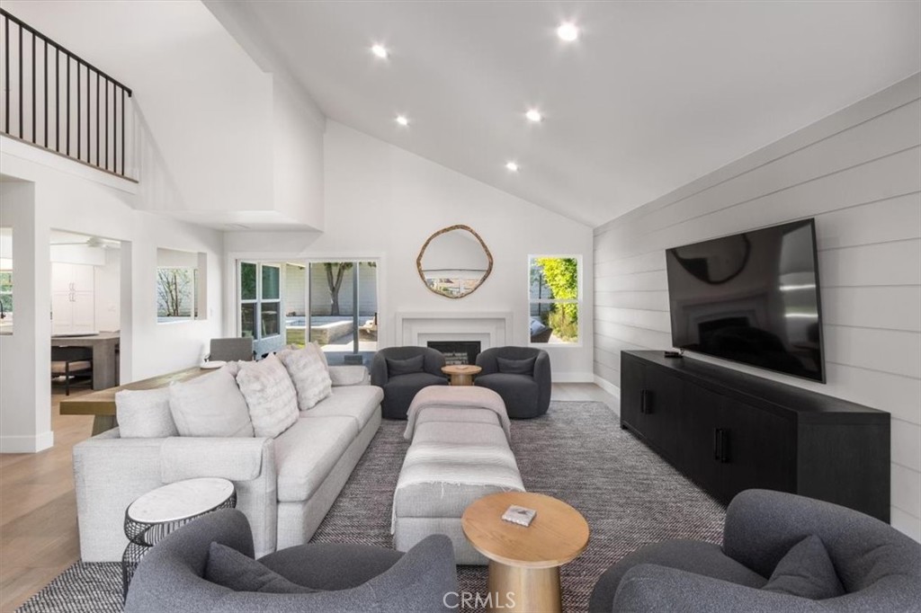 4912 Seapine Circle