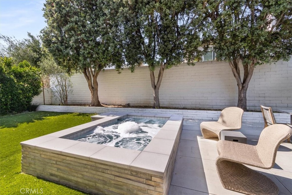 4912 Seapine Circle