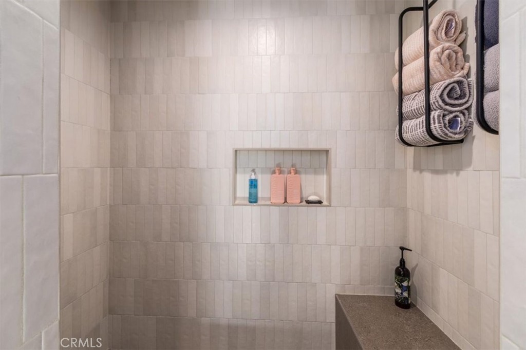 4912 Seapine Circle