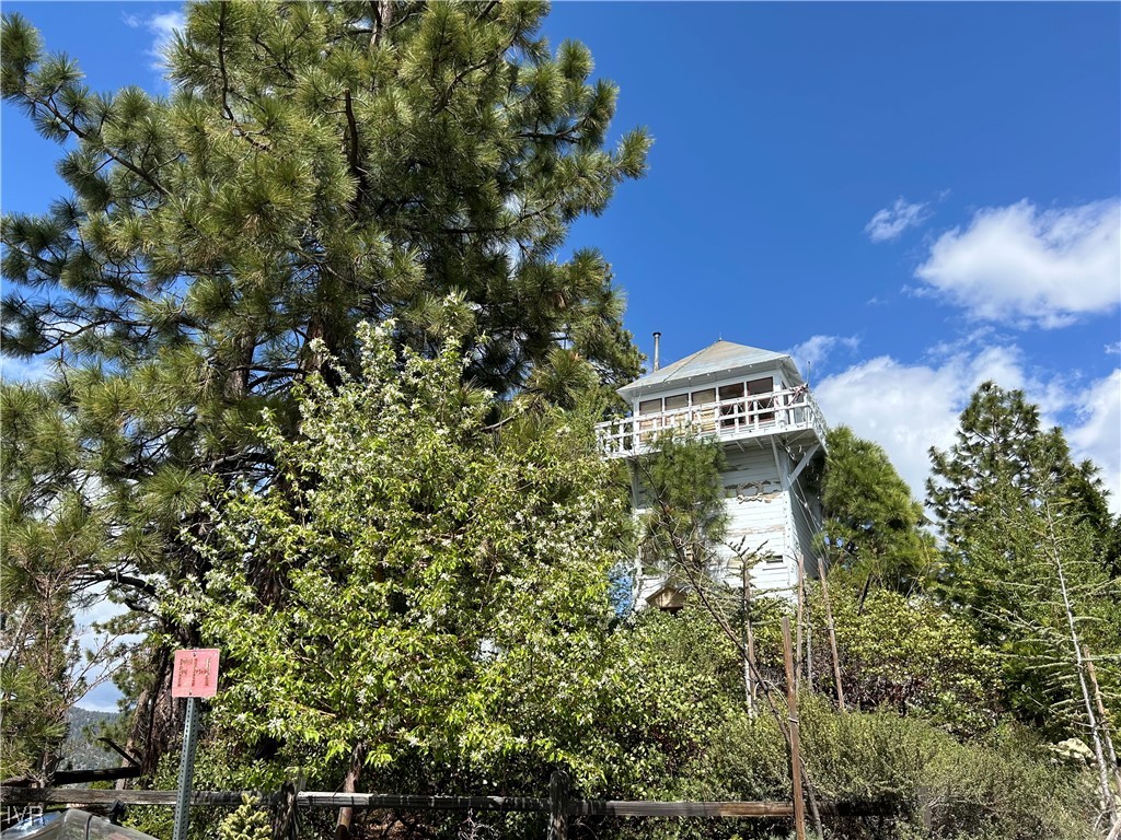 664 Lookout Rd