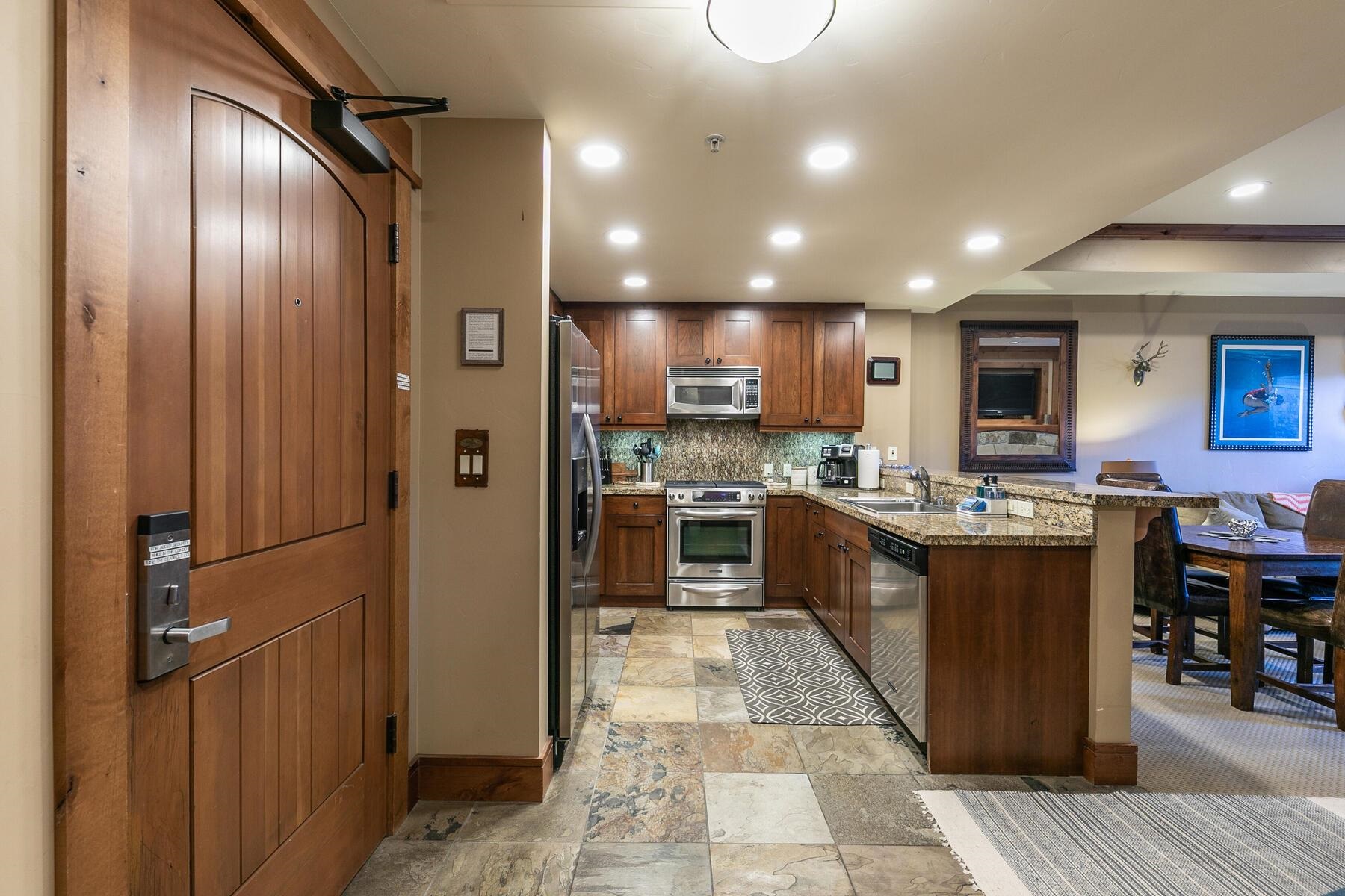 8001 Northstar Drive Unit: 212