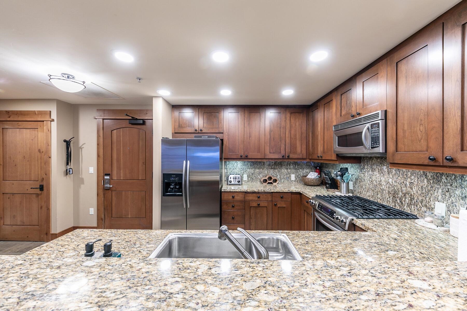 8001 Northstar Drive Unit: 212