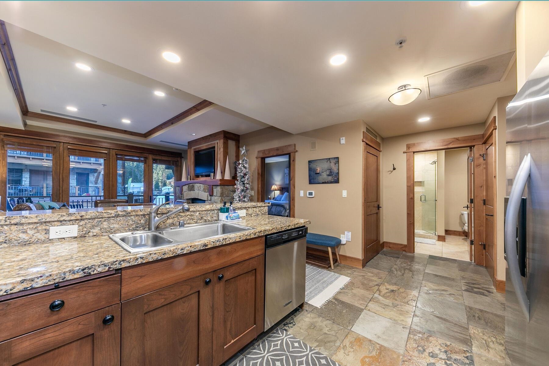 8001 Northstar Drive Unit: 212