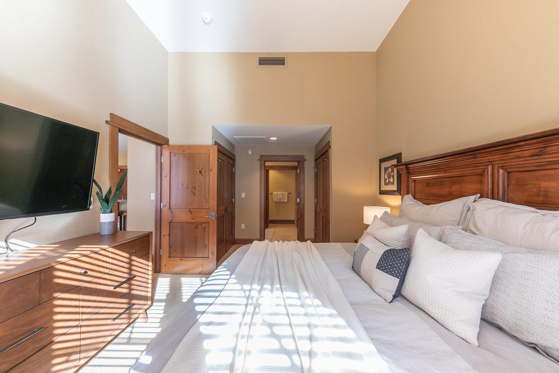 3001 Northstar Drive Unit: 306