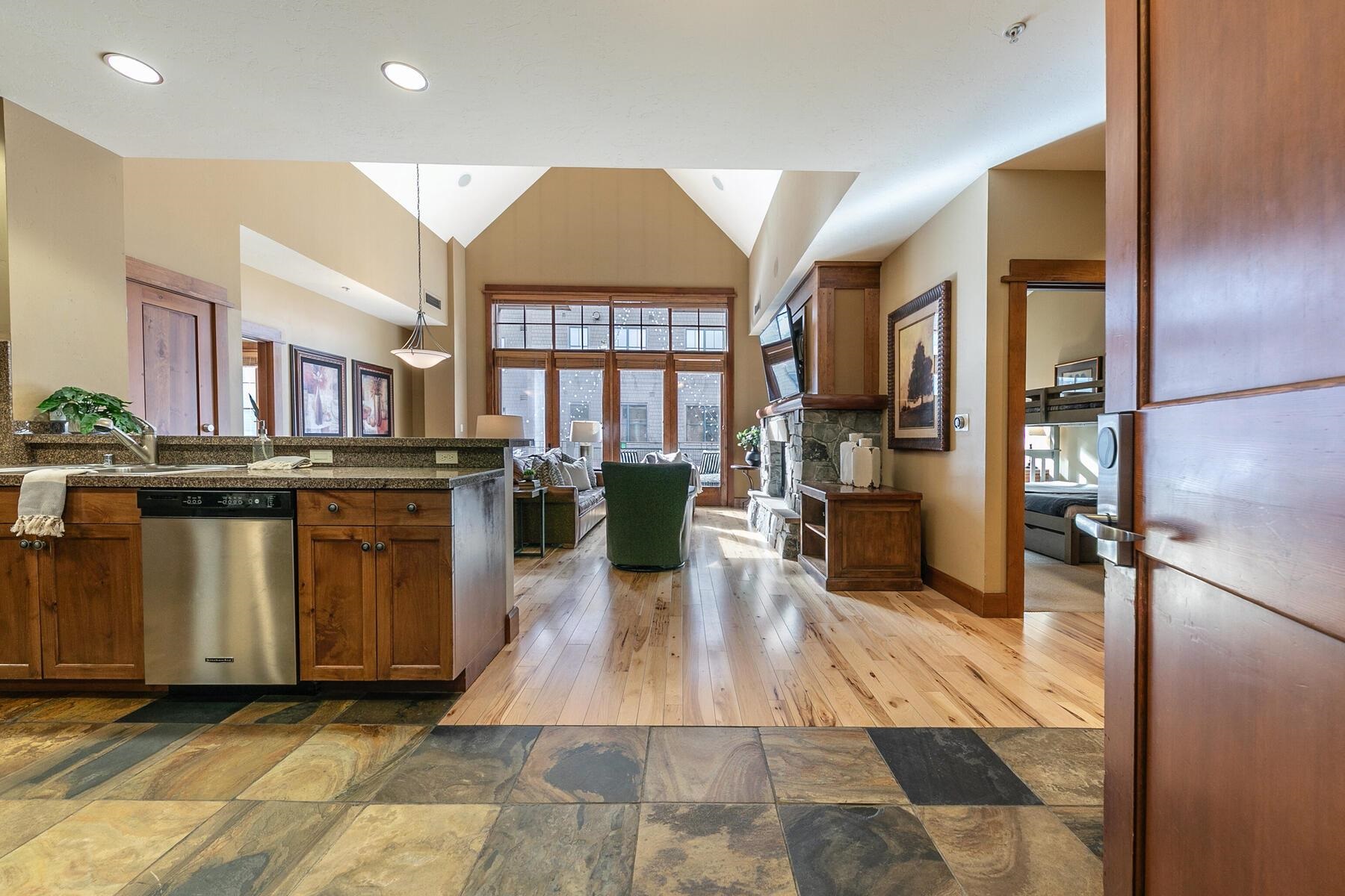 3001 Northstar Drive Unit: 306