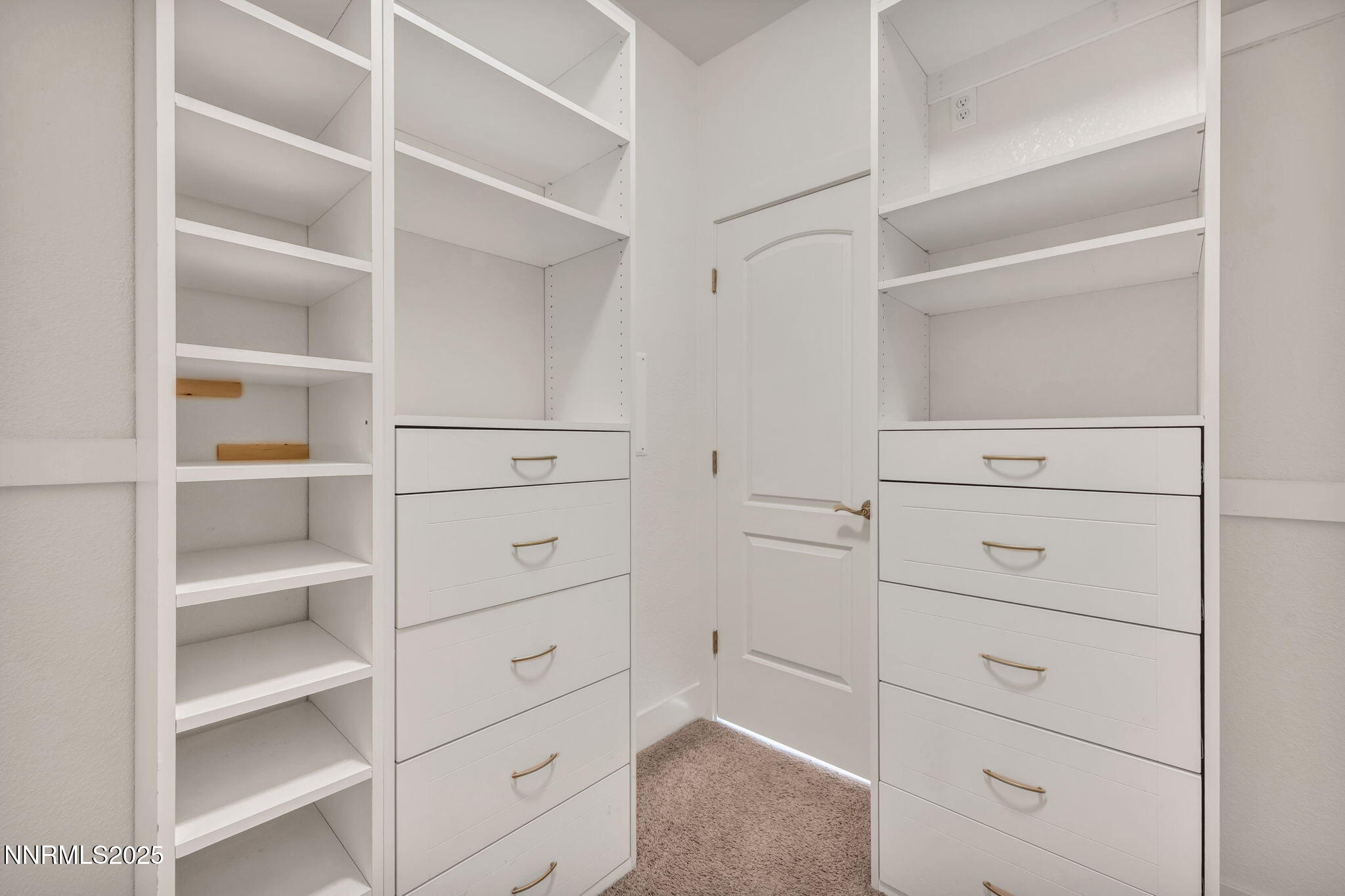 1495 Mount Grant Drive