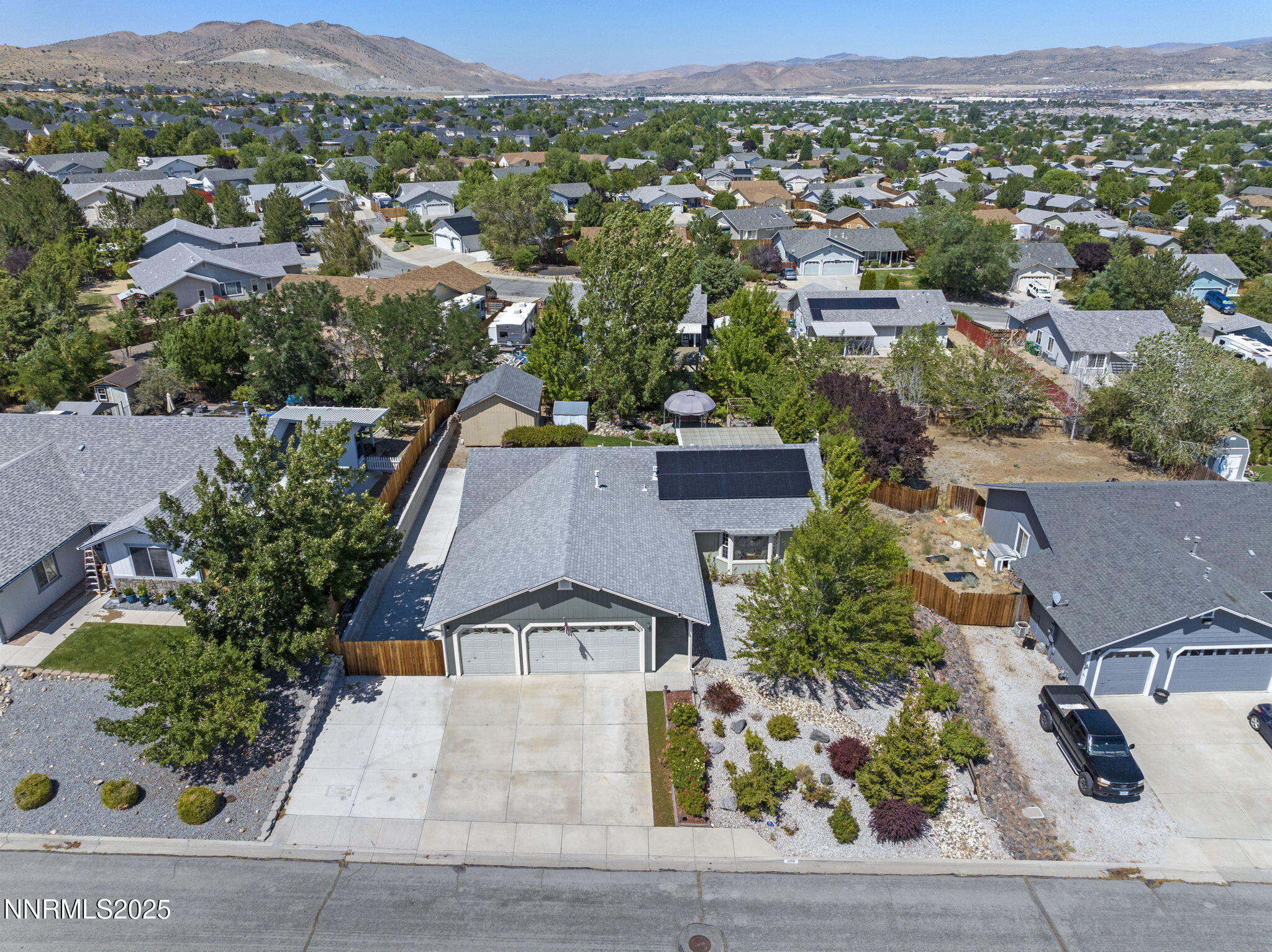 1105 Longspur Way