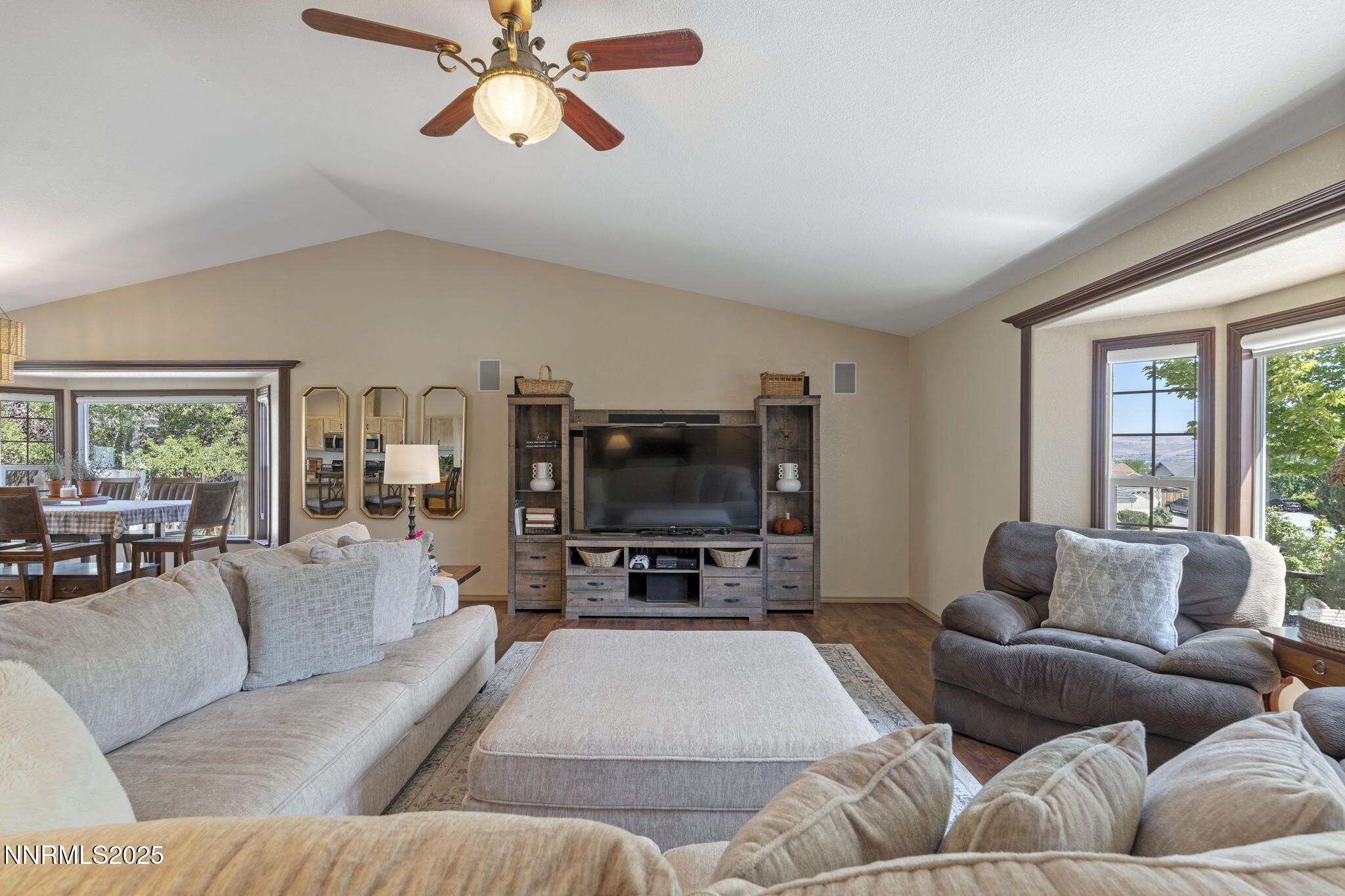 1105 Longspur Way