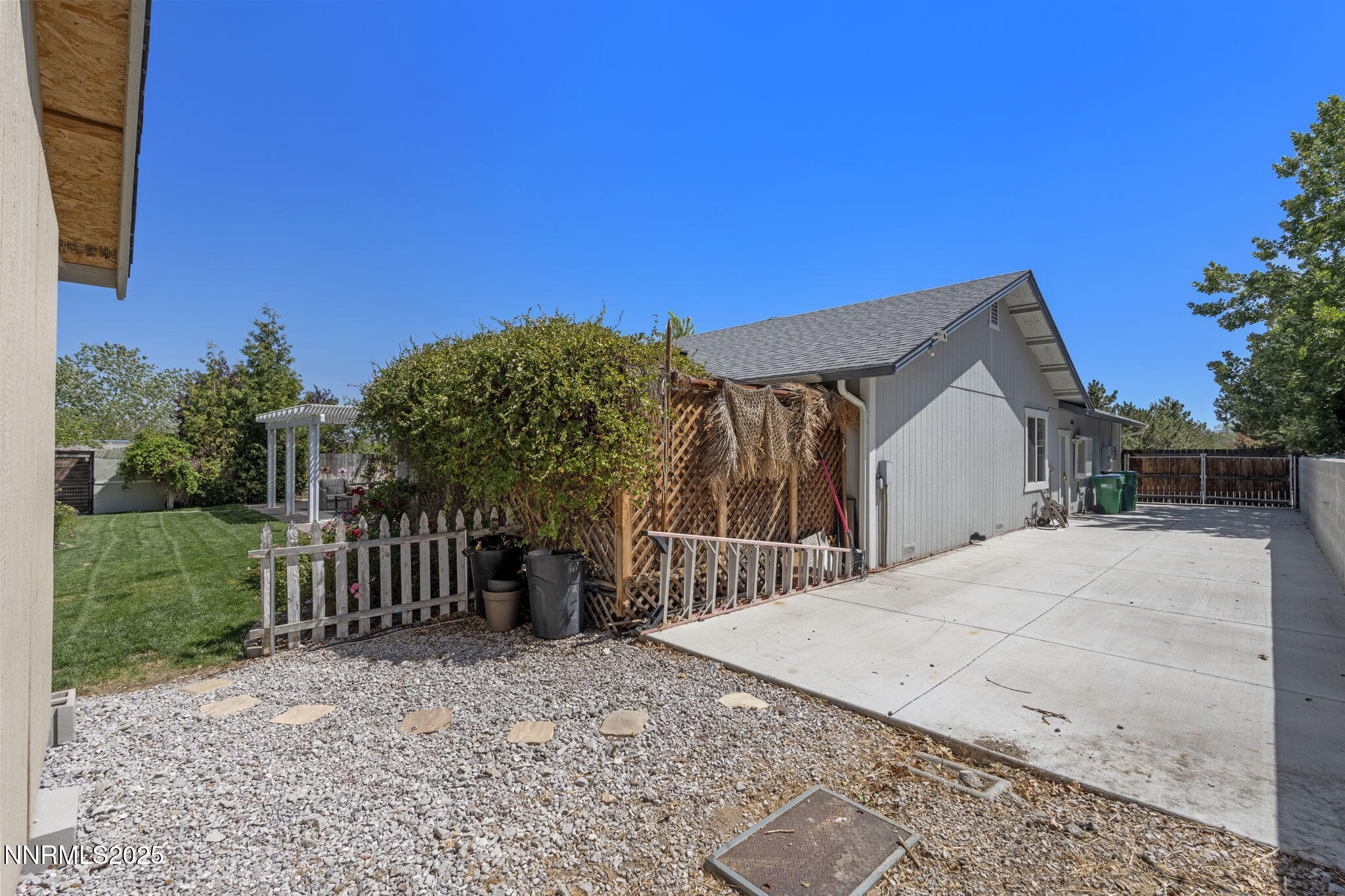 1105 Longspur Way