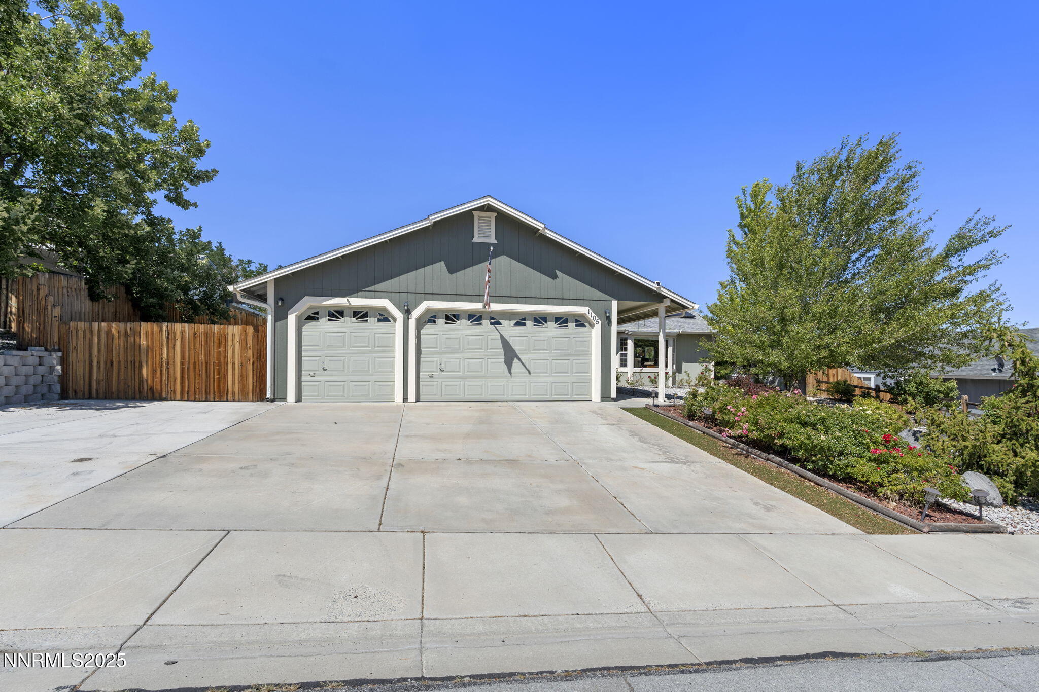 1105 Longspur Way