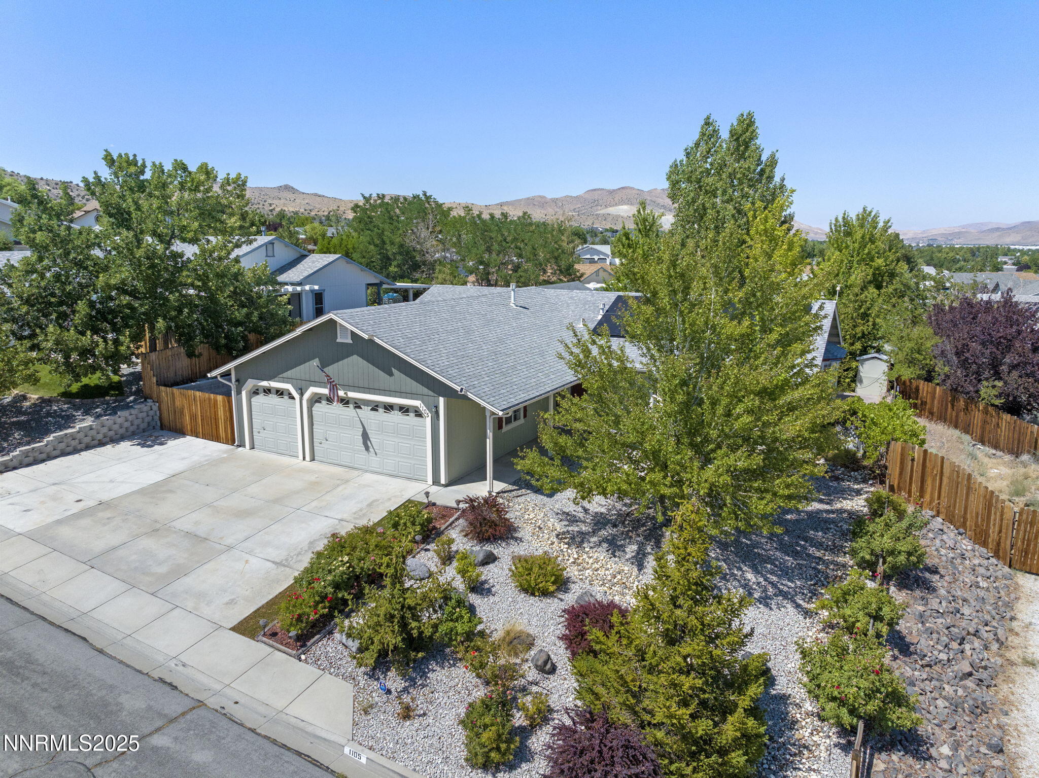 1105 Longspur Way
