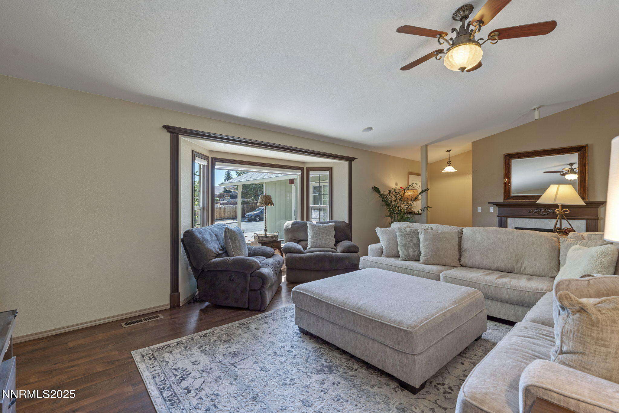 1105 Longspur Way