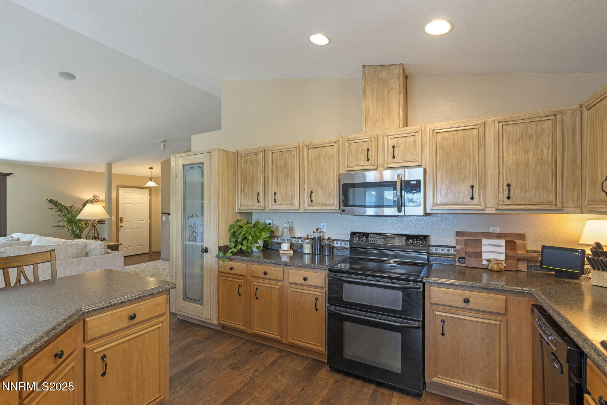 1105 Longspur Way