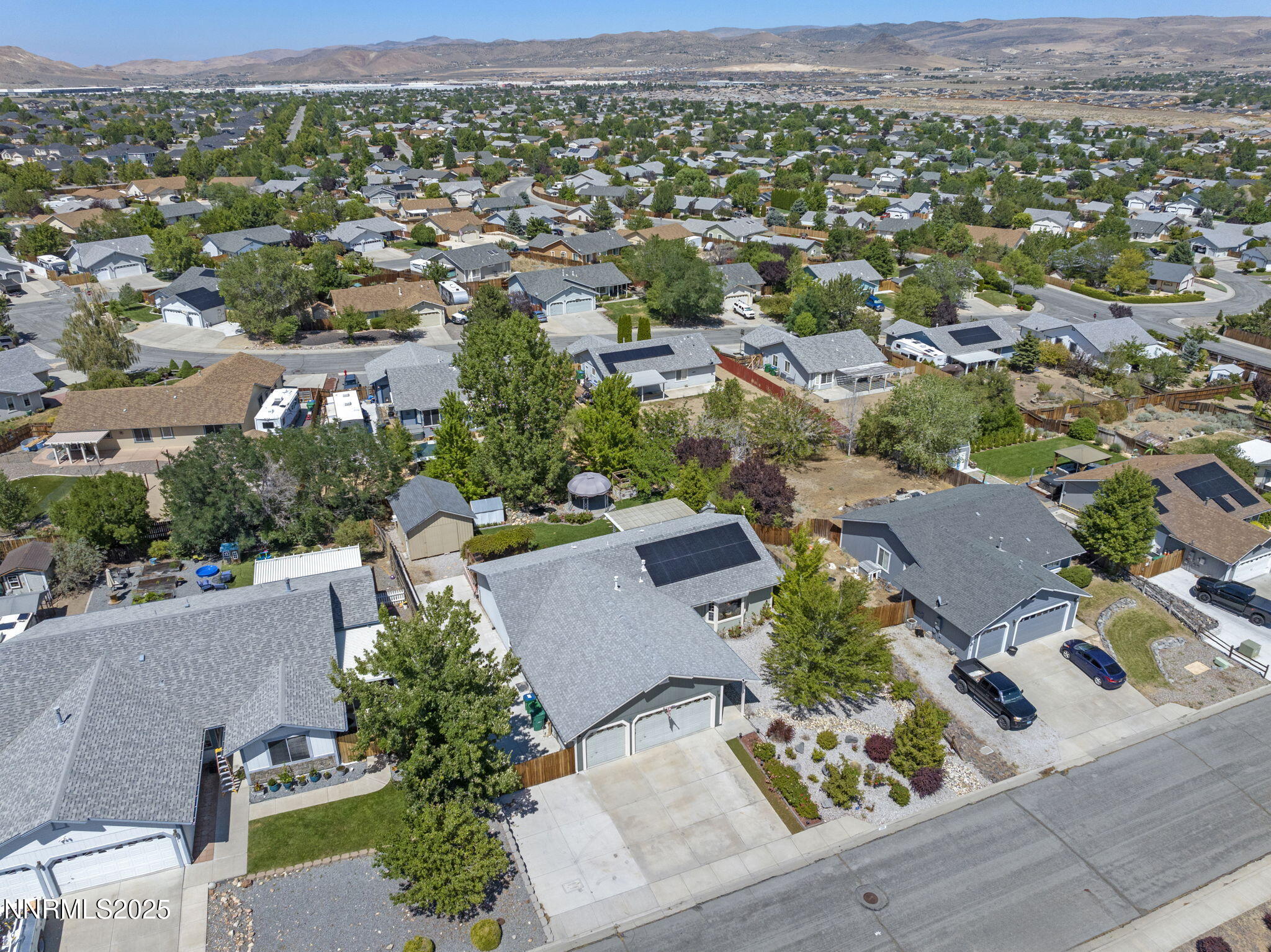1105 Longspur Way