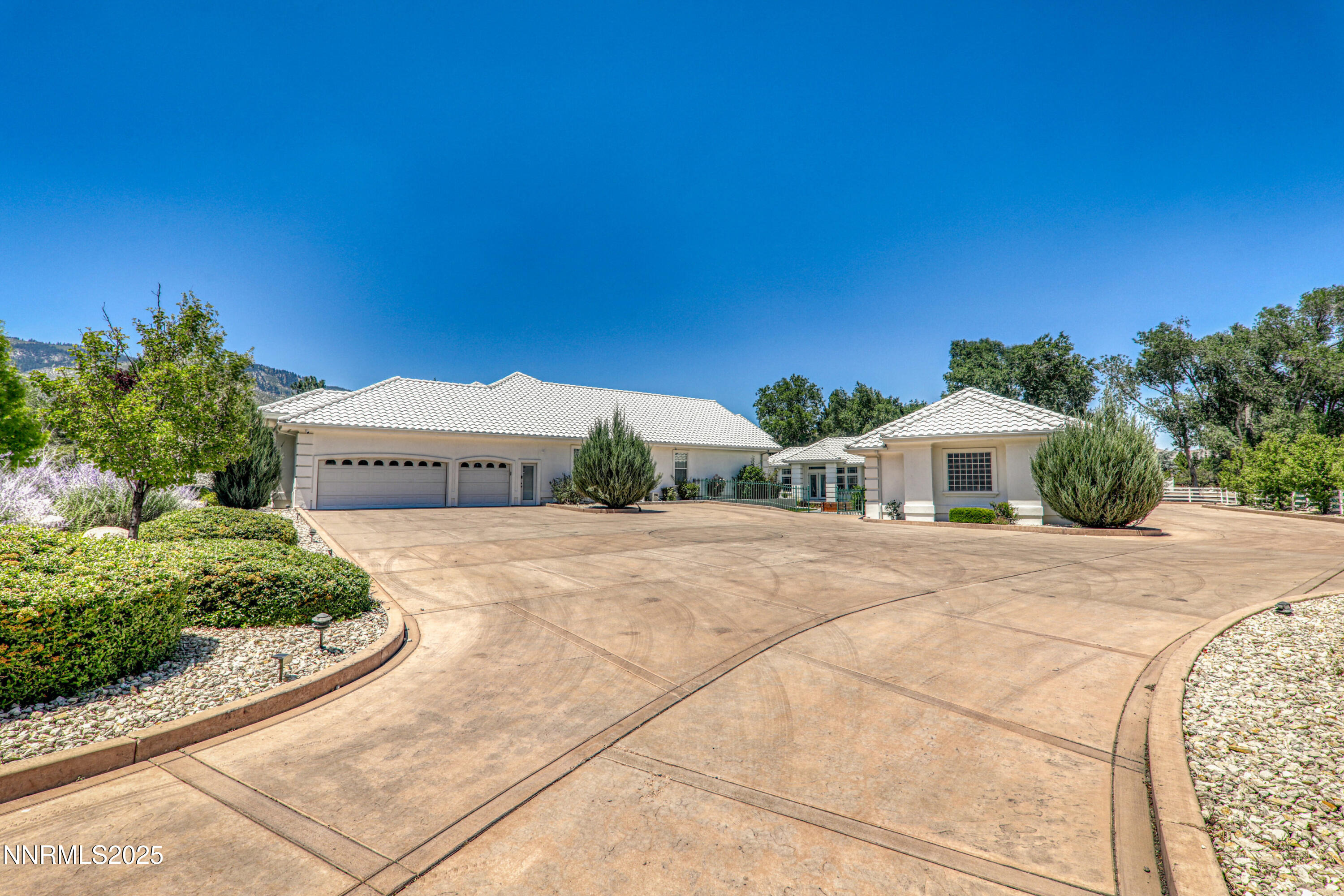 2100 Ash Canyon Road