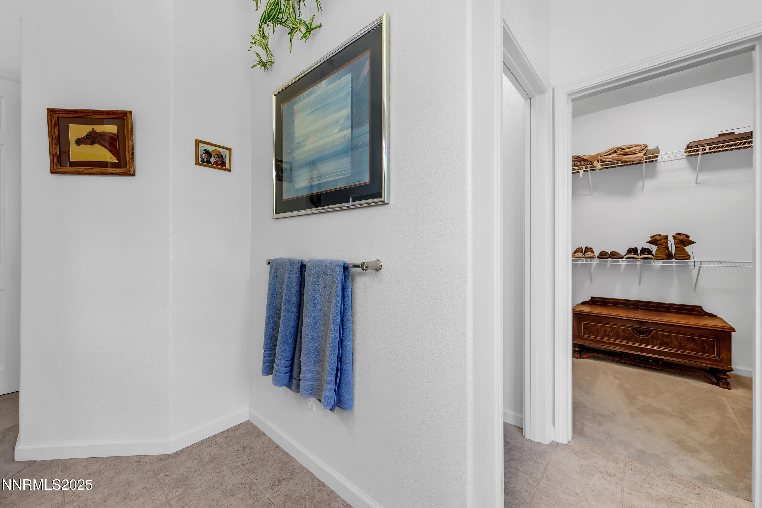 6485 Sun Flag Court