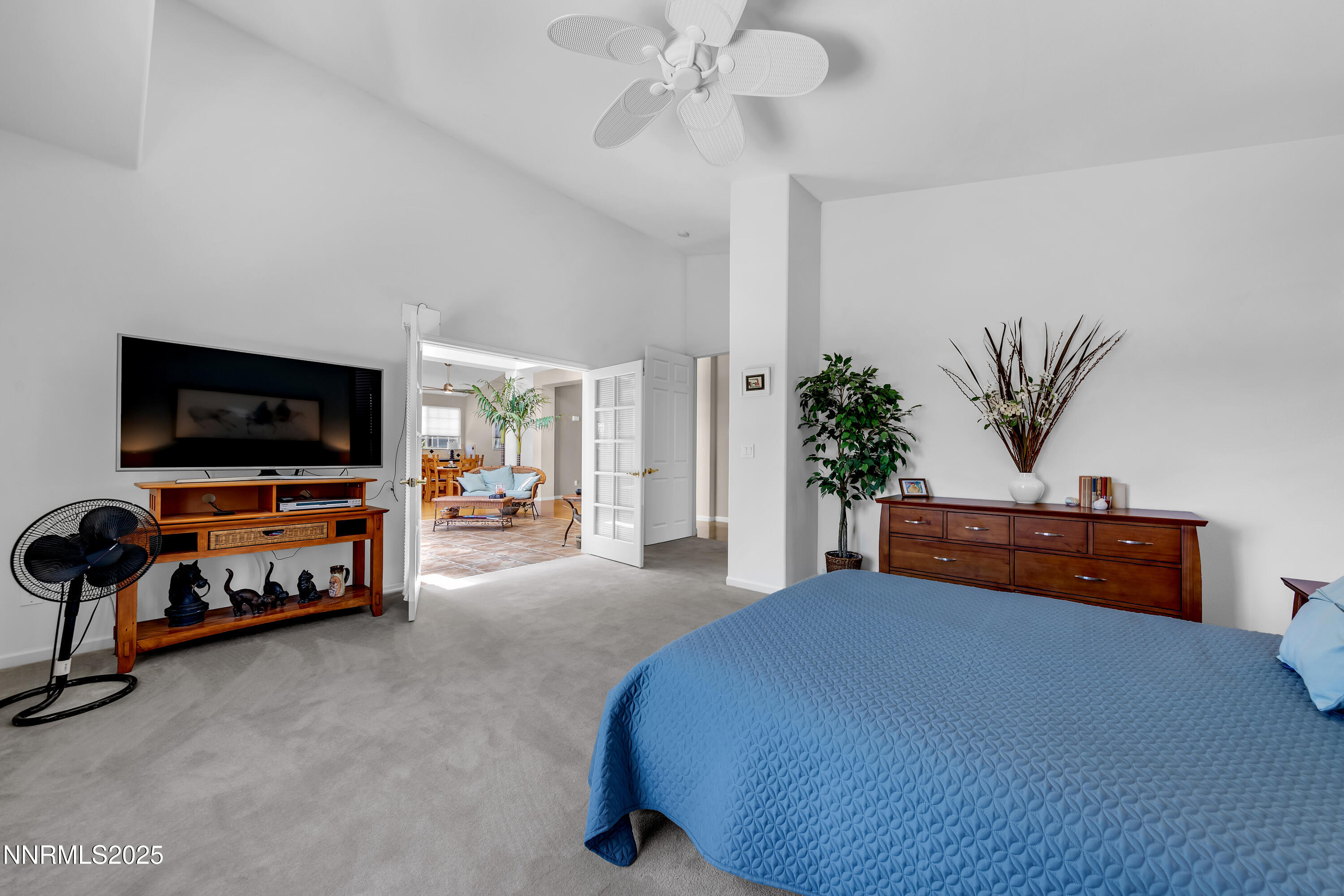 6485 Sun Flag Court