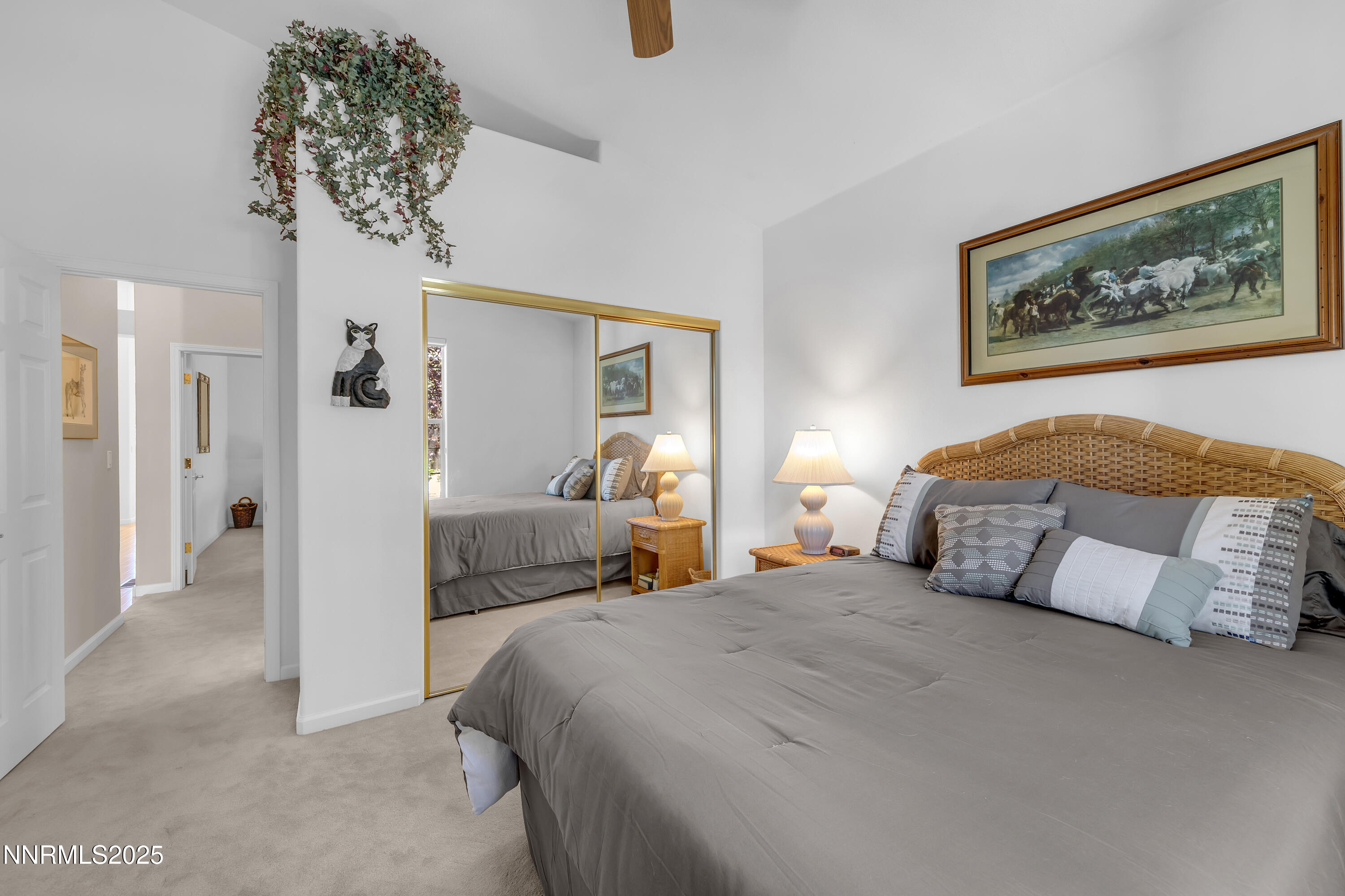 6485 Sun Flag Court