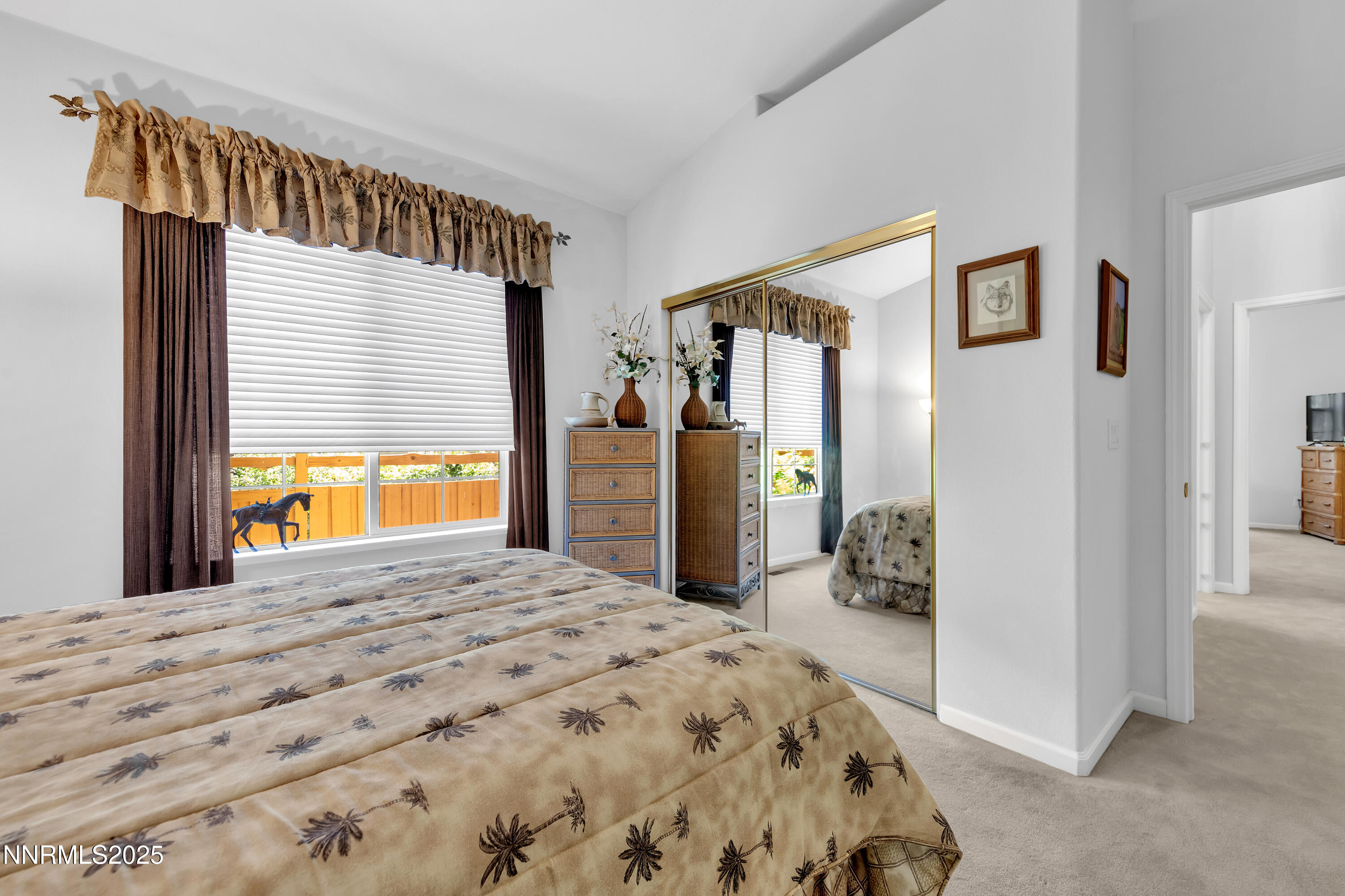 6485 Sun Flag Court
