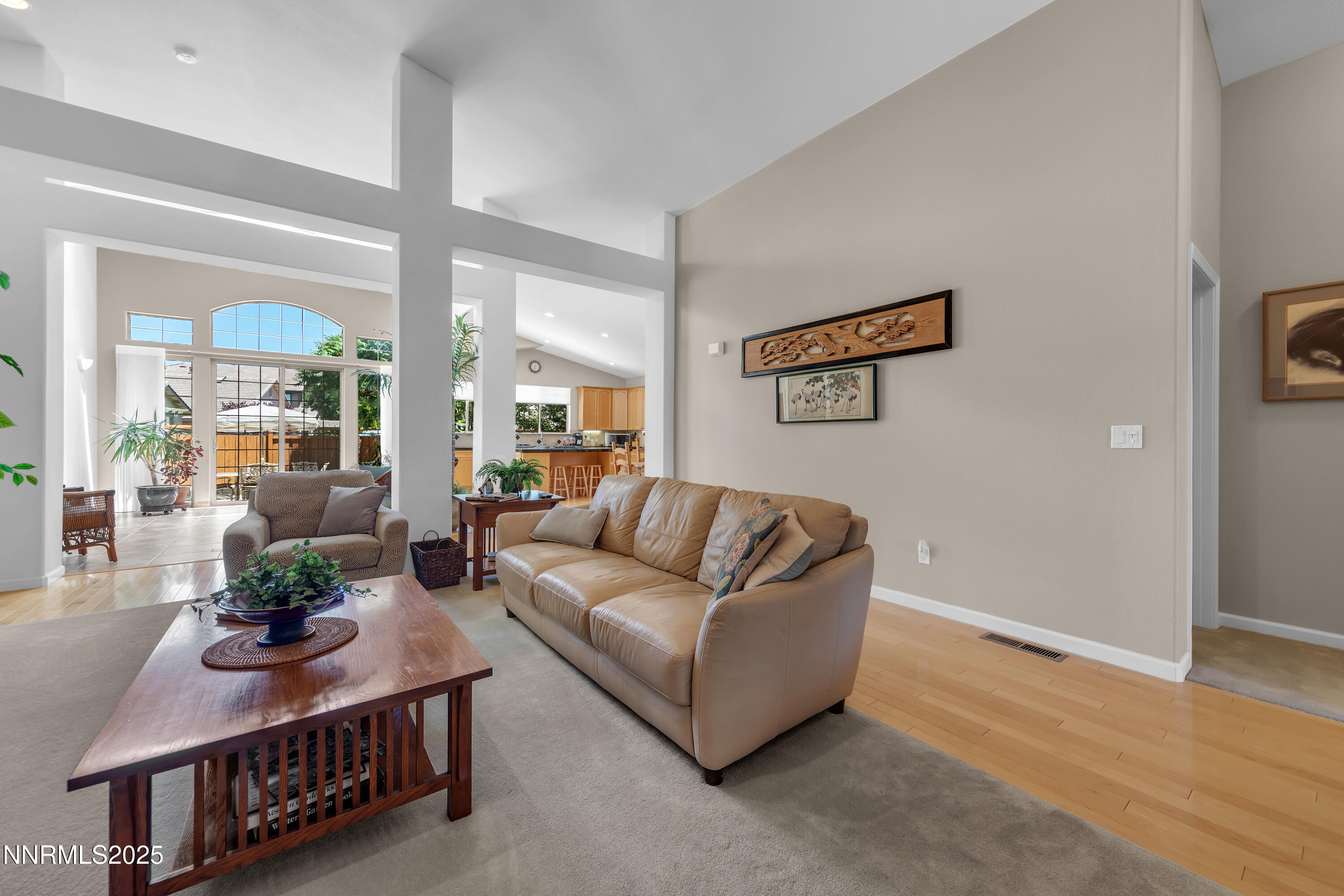 6485 Sun Flag Court