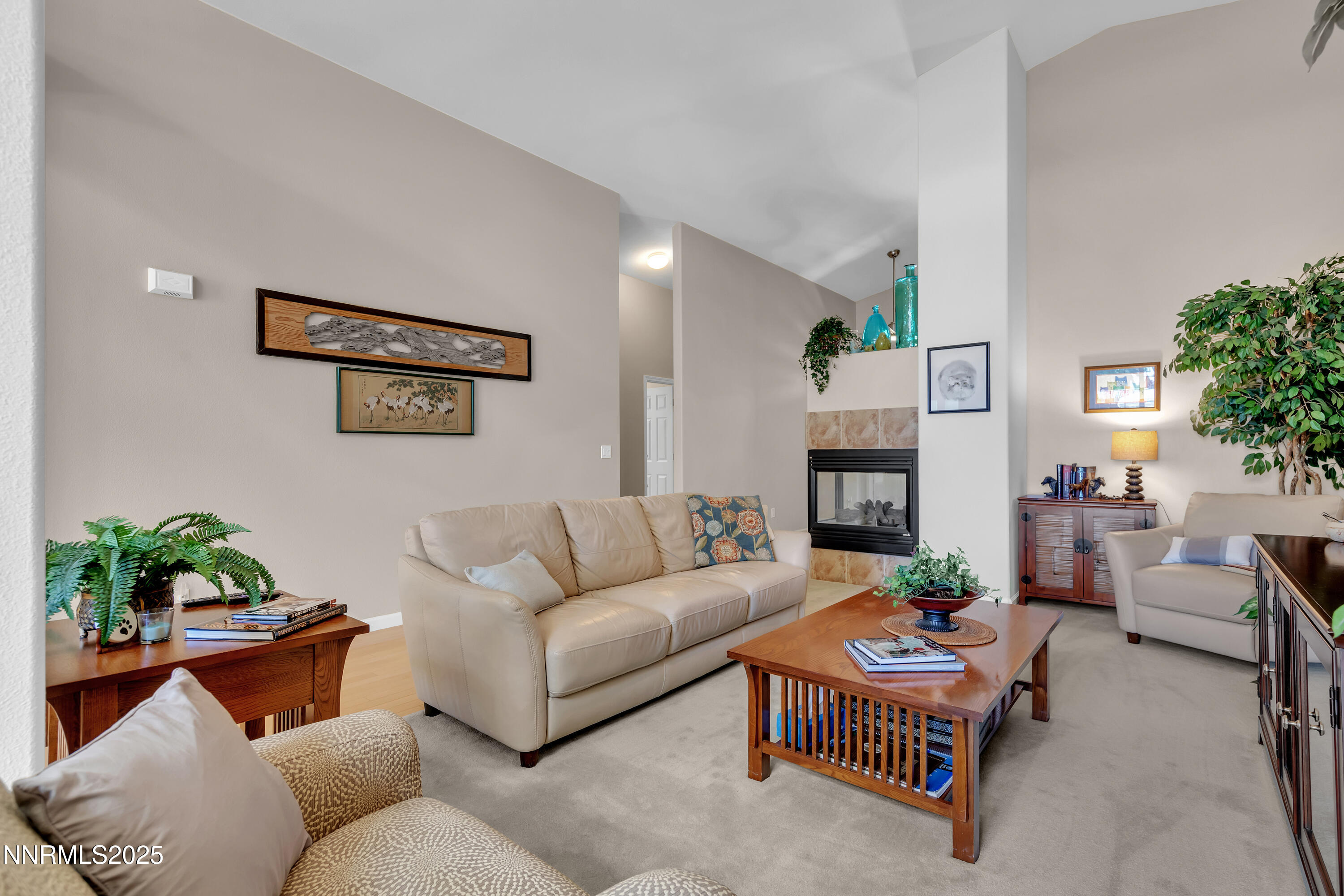 6485 Sun Flag Court