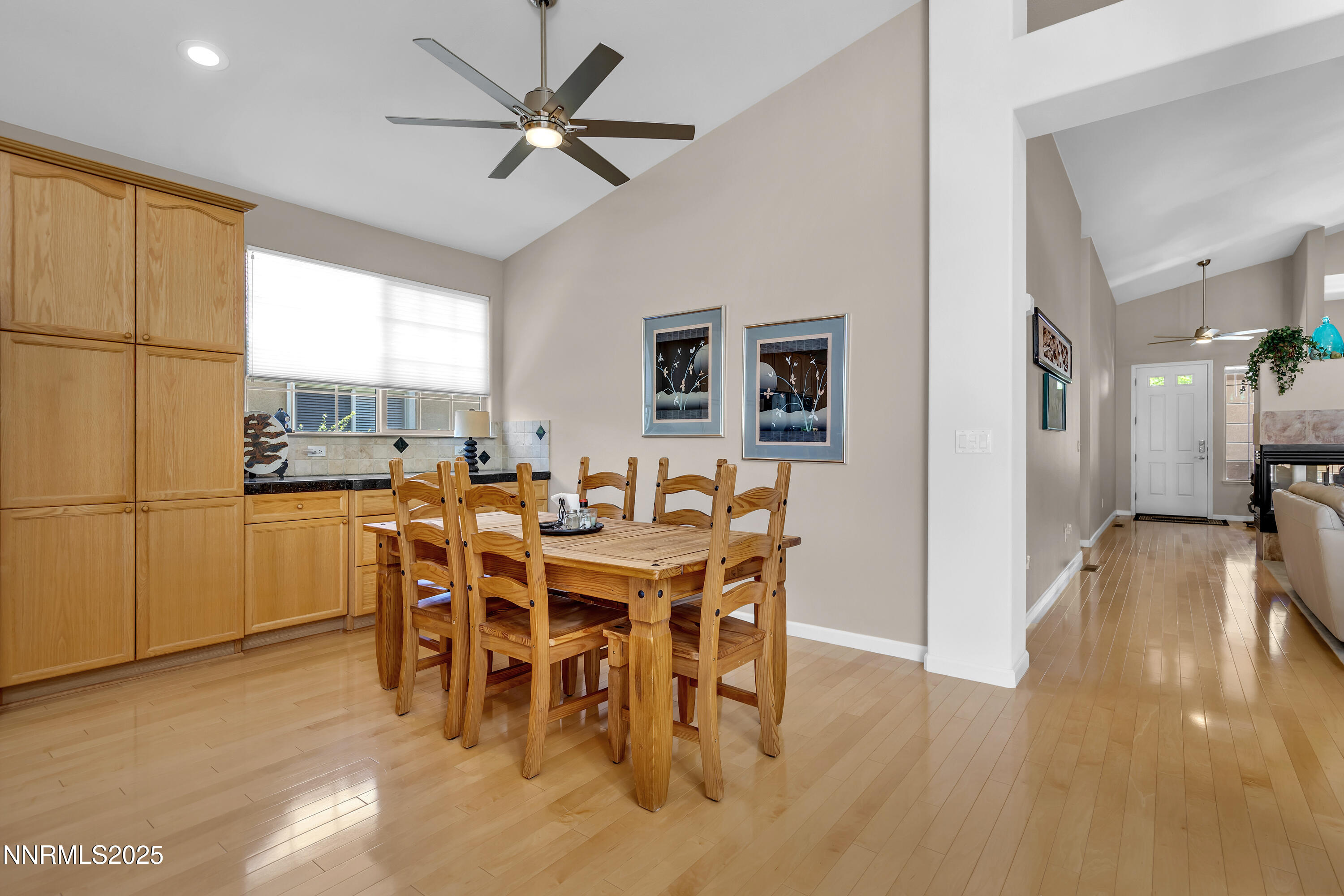 6485 Sun Flag Court