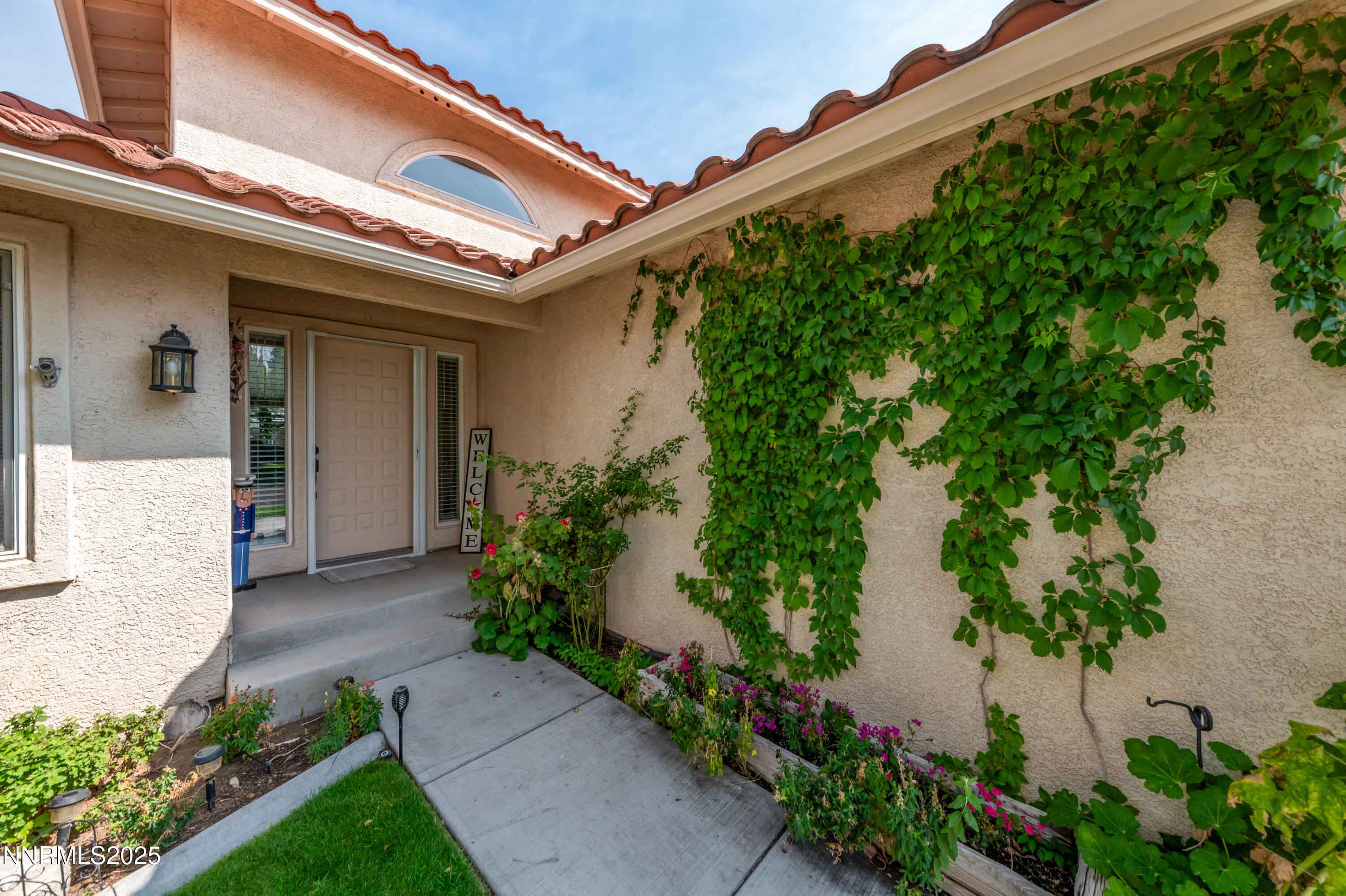 236 La Costa Avenue