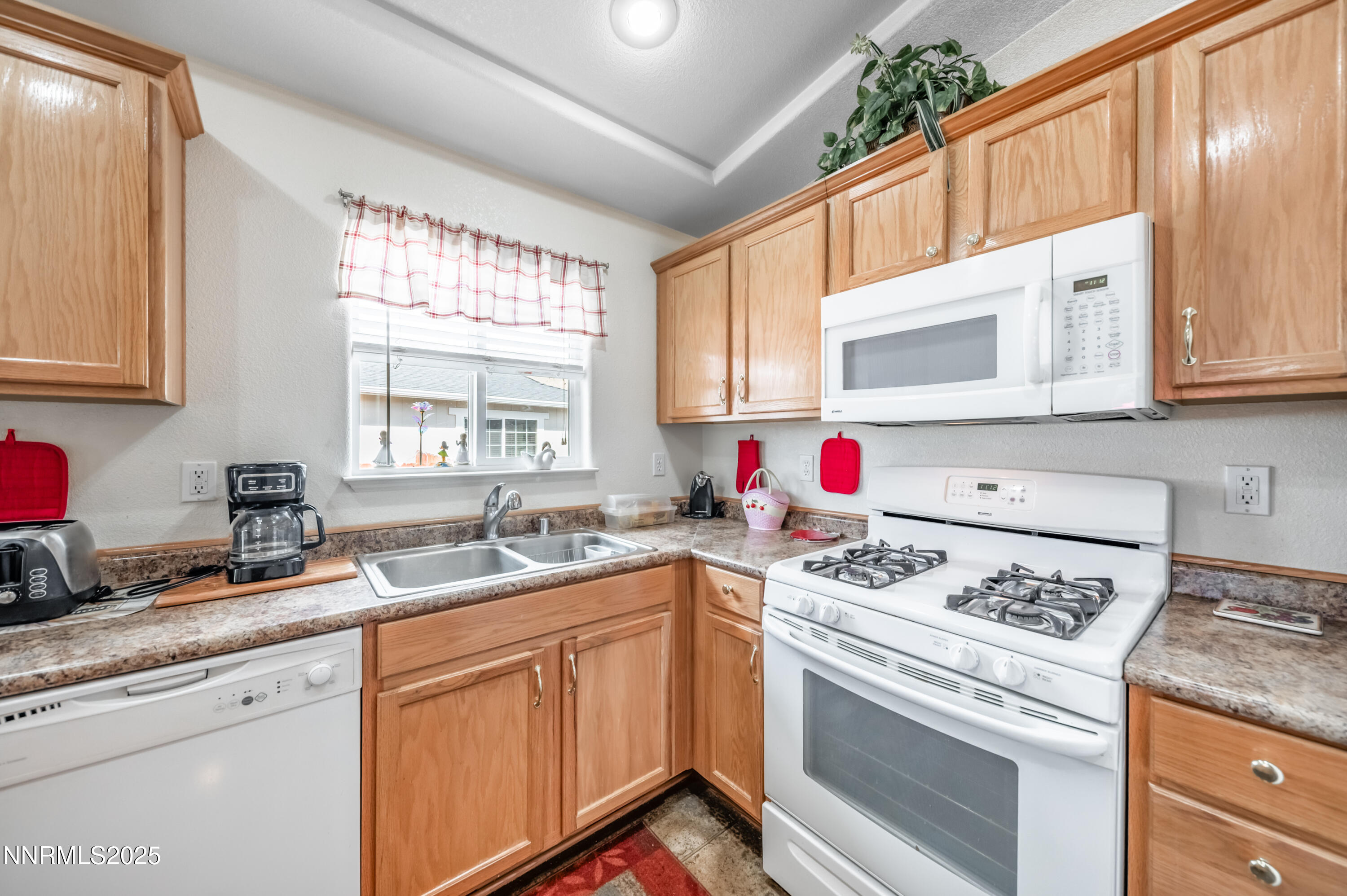 17640 Lake Powell Drive