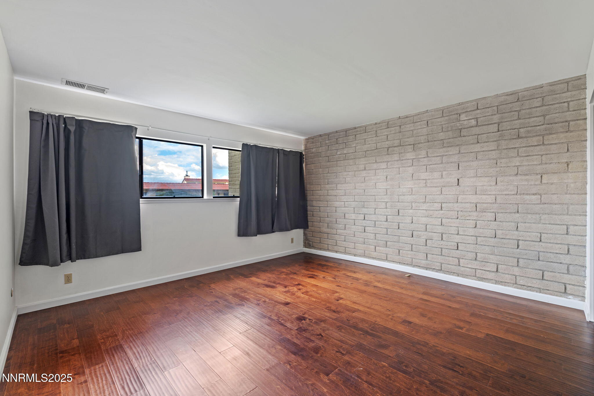 3471 Skyline Boulevard