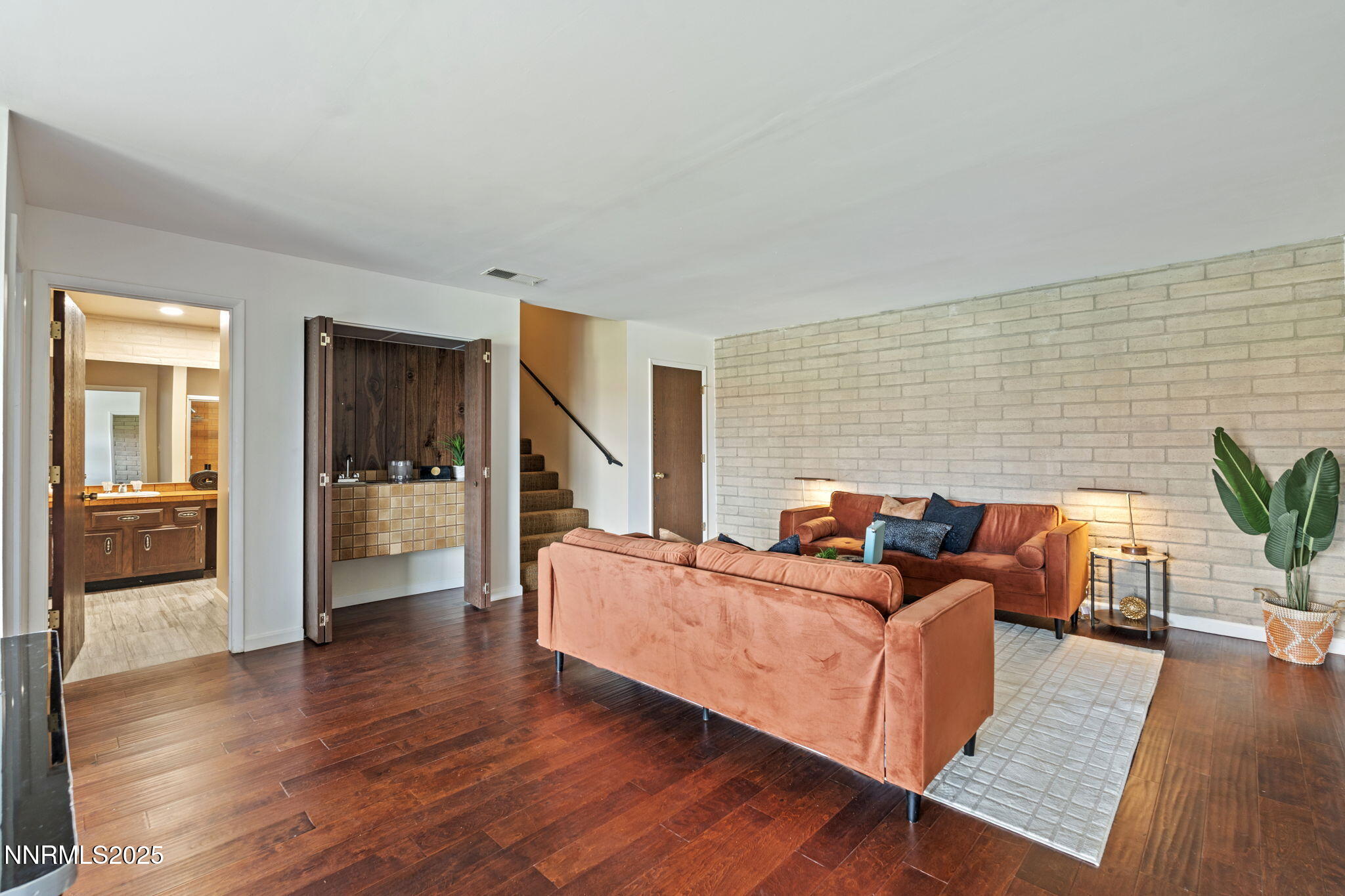 3471 Skyline Boulevard