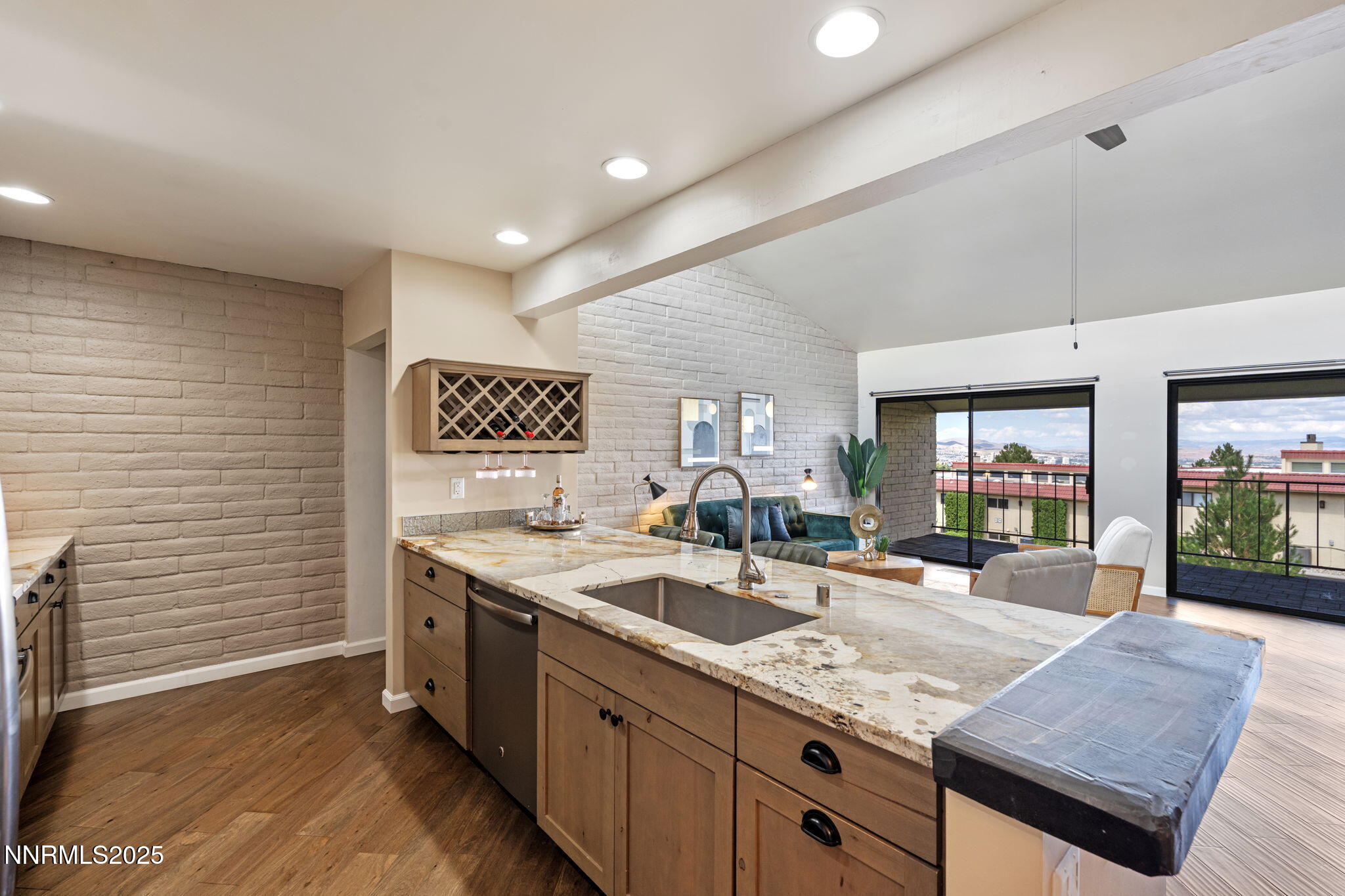 3471 Skyline Boulevard