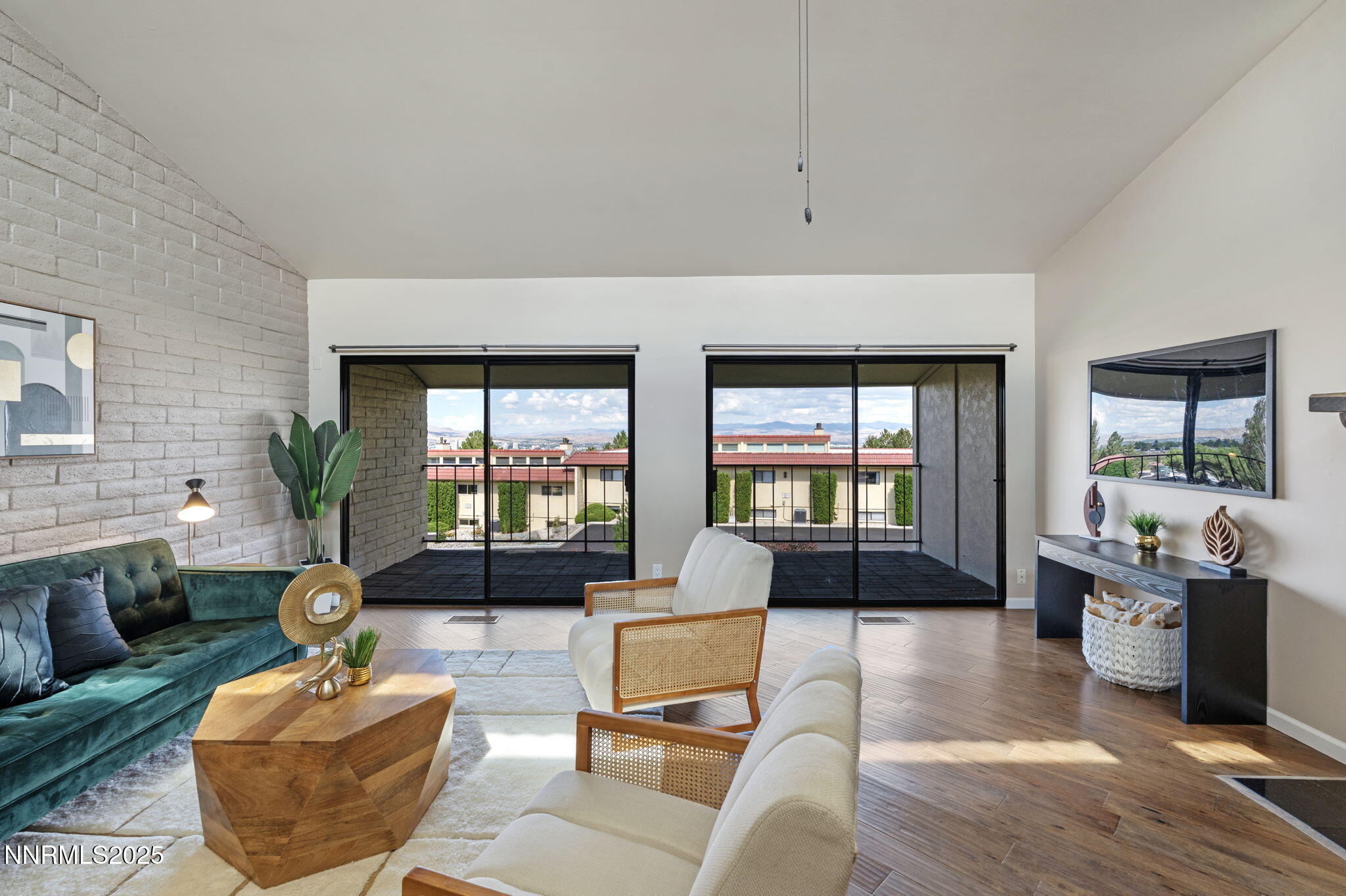 3471 Skyline Boulevard