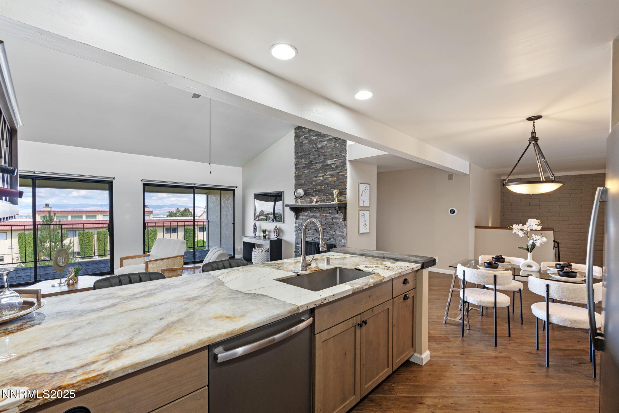 3471 Skyline Boulevard