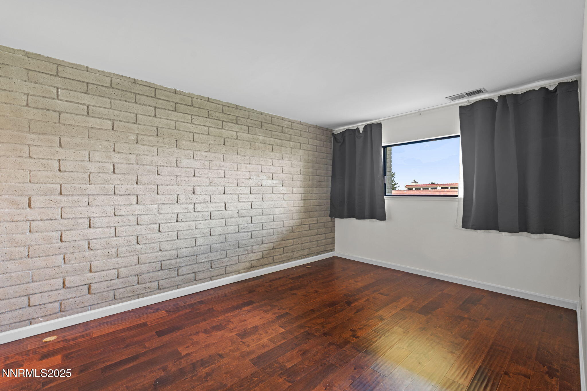 3471 Skyline Boulevard