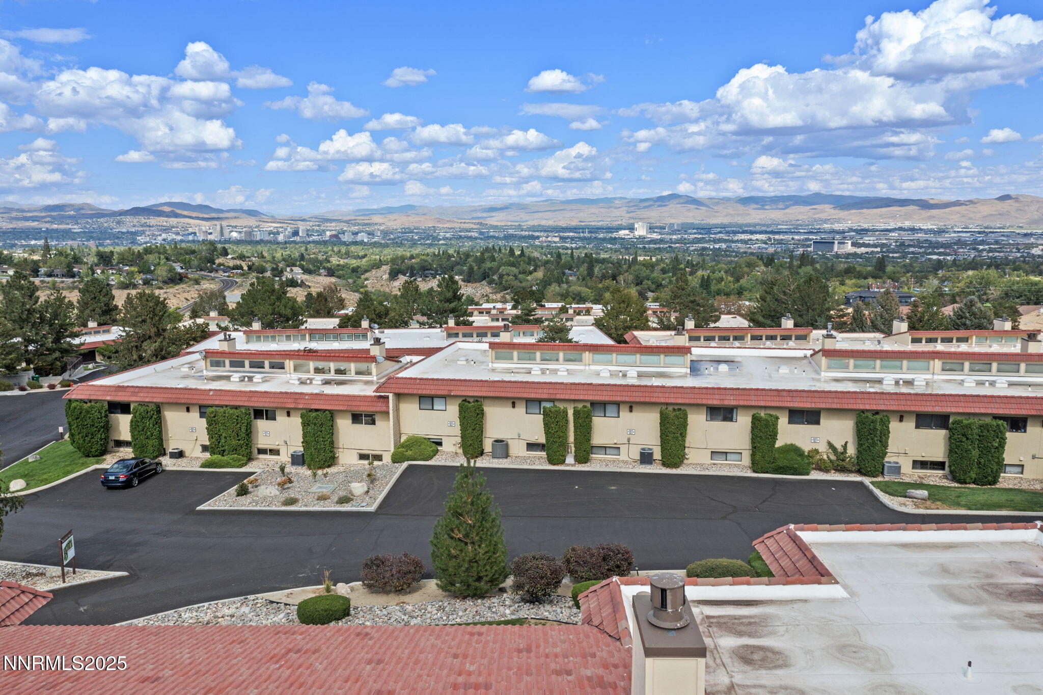 3471 Skyline Boulevard