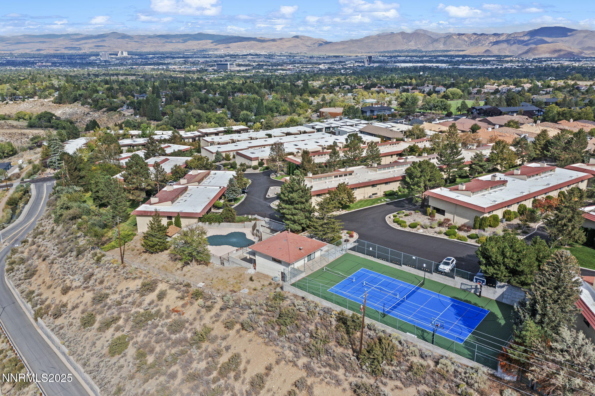 3471 Skyline Boulevard