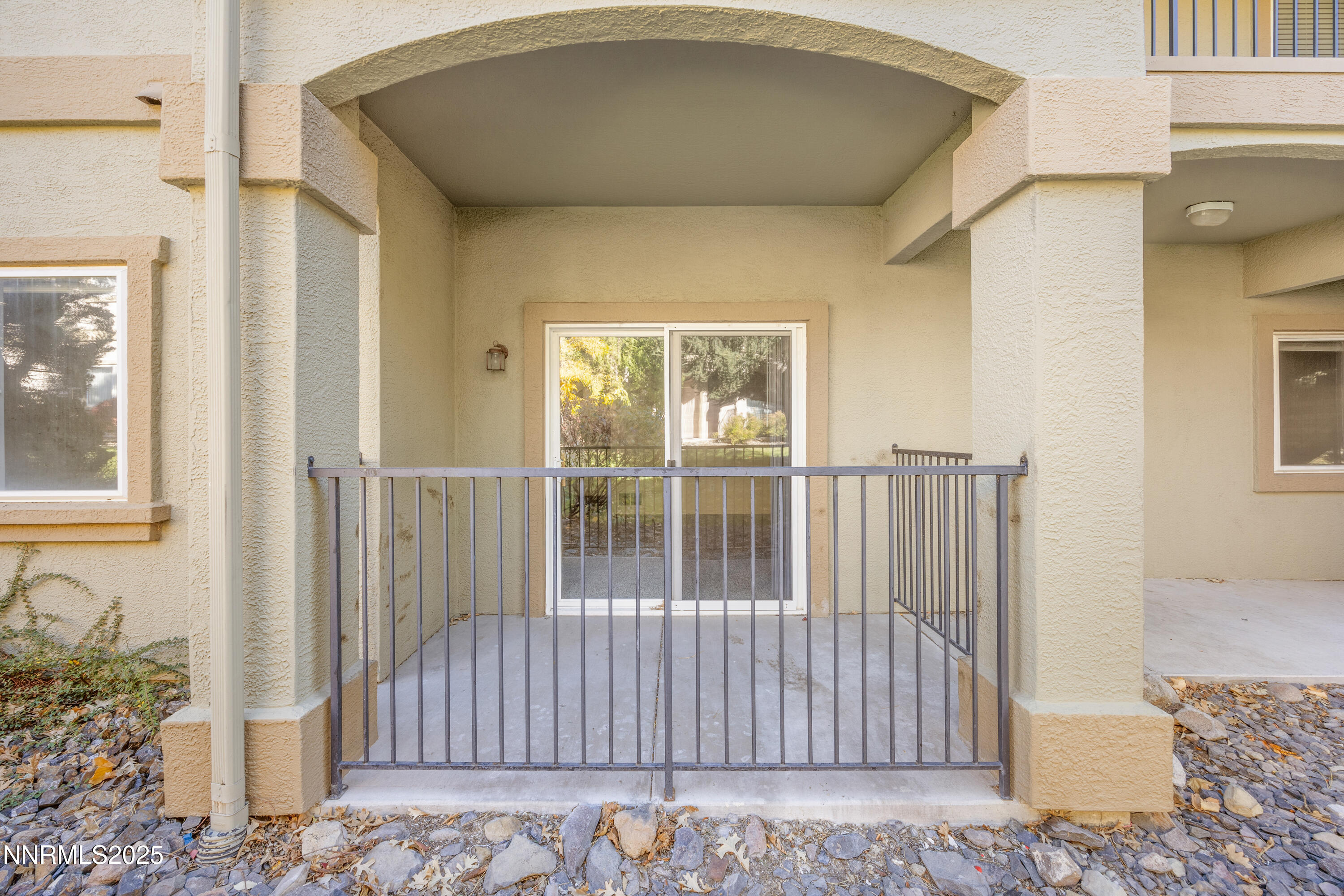 6850 Sharlands Avenue, T1116