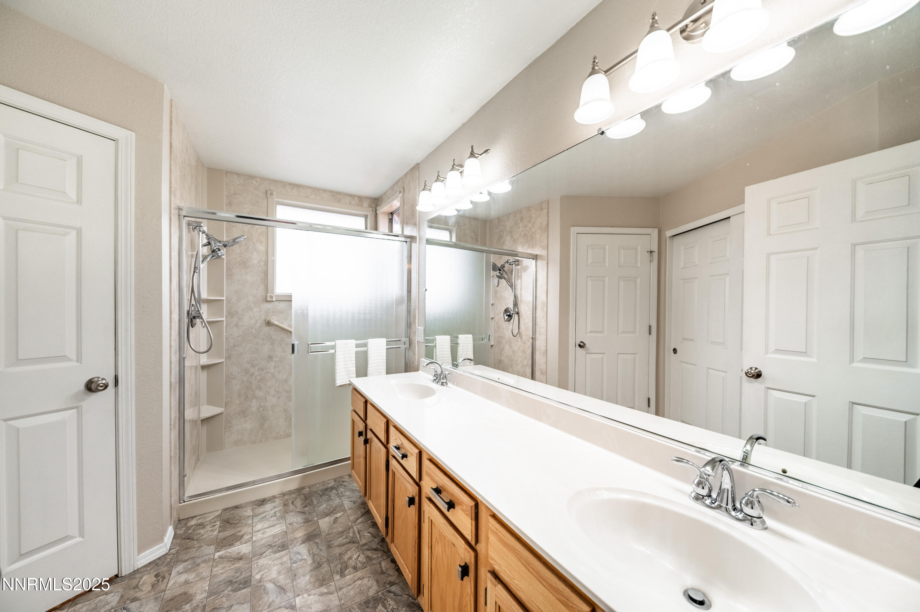 4517 Canyon Ridge Lane