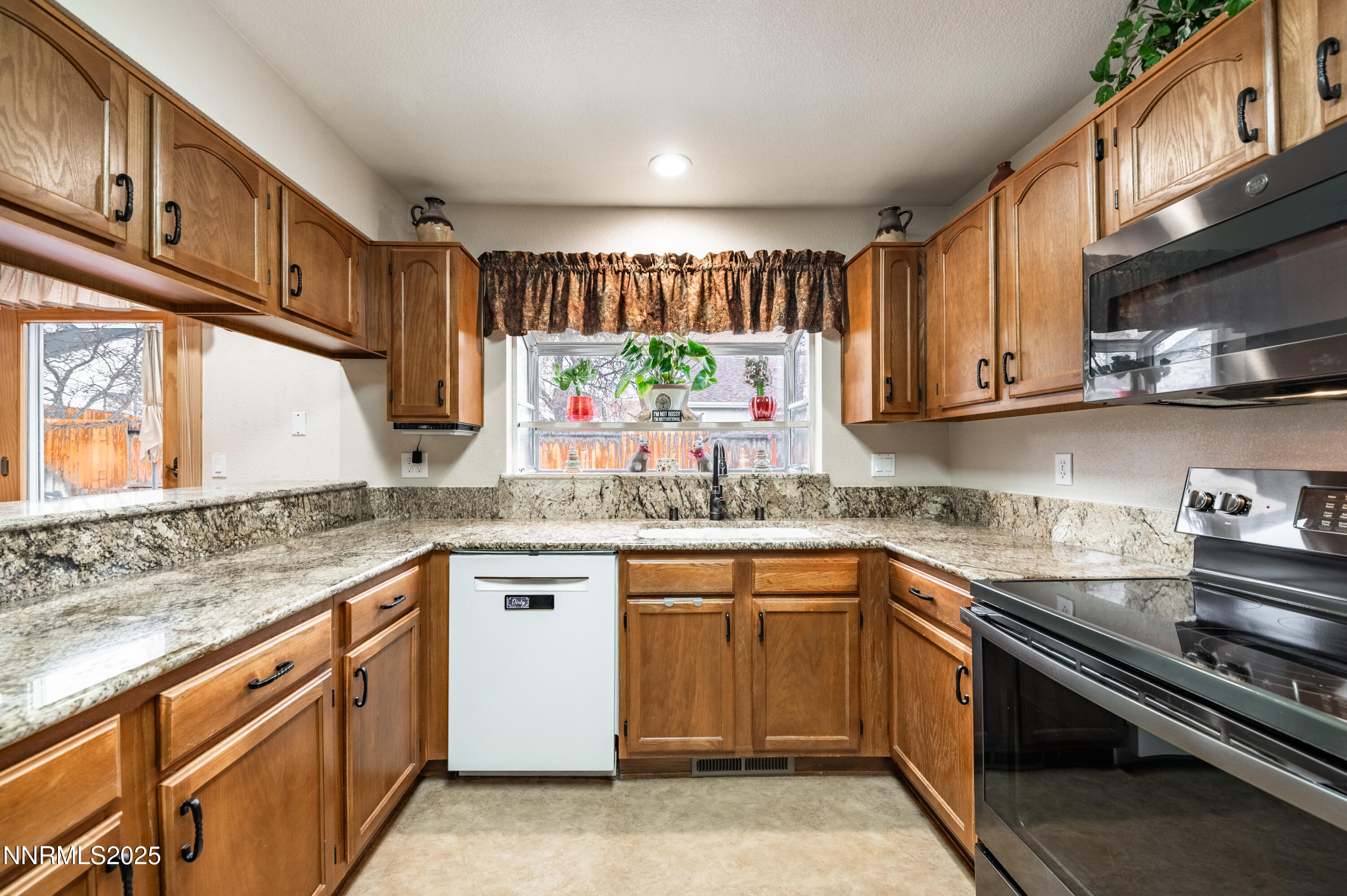 4517 Canyon Ridge Lane