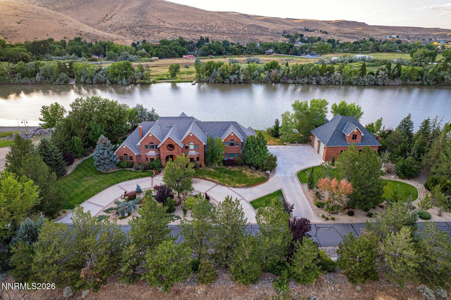 55 Hidden Lake Drive