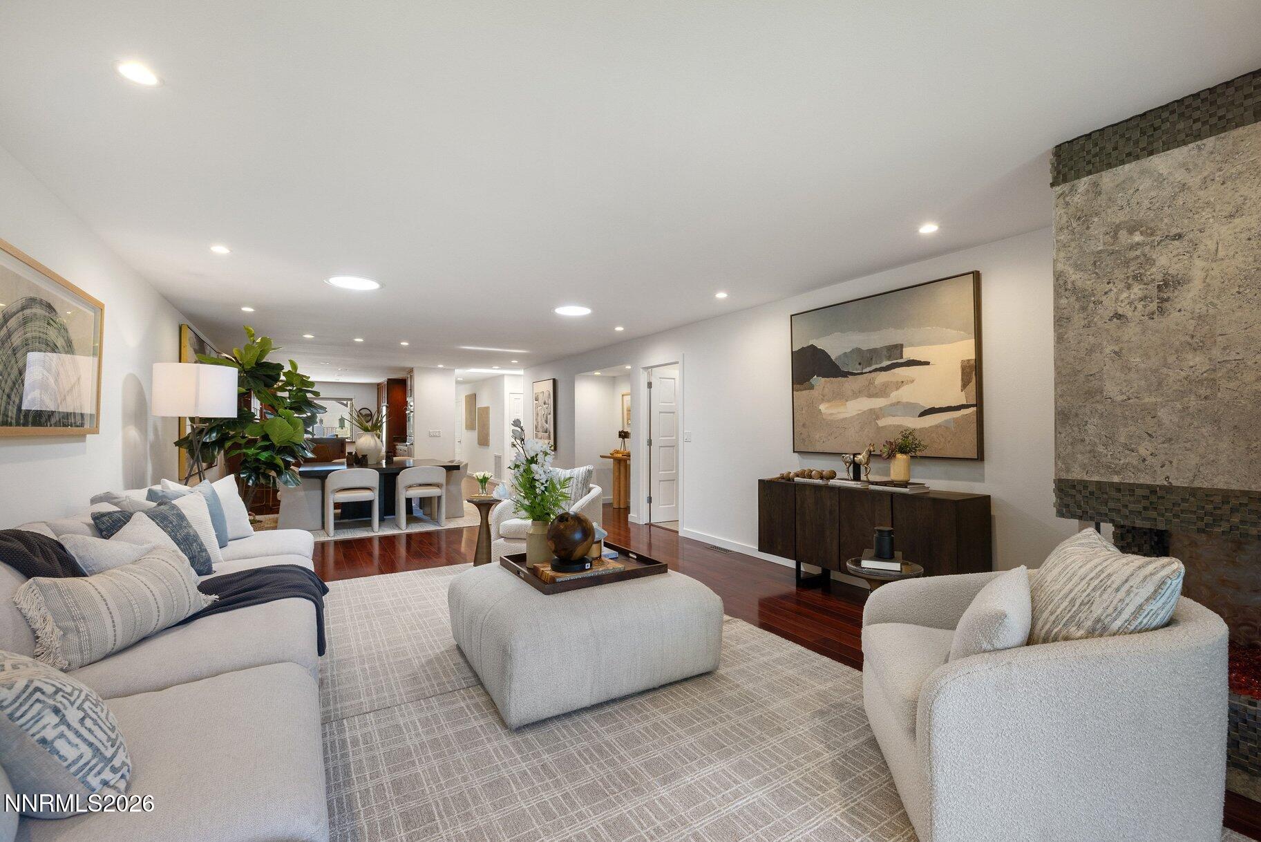 4881 Lakeridge Terrace