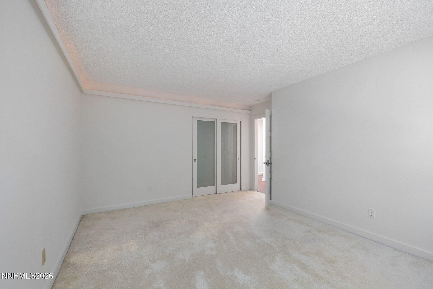 4881 Lakeridge Terrace