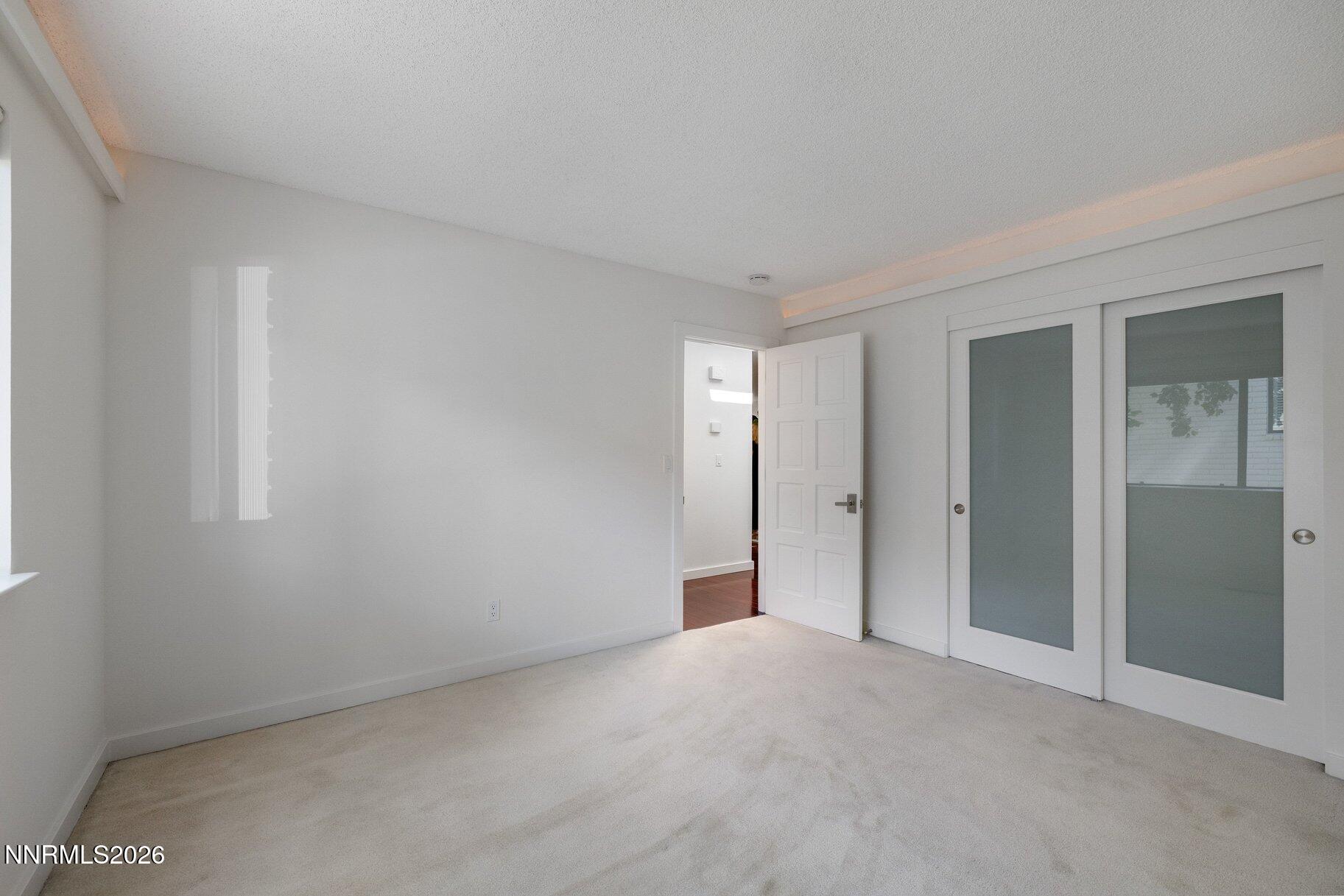 4881 Lakeridge Terrace