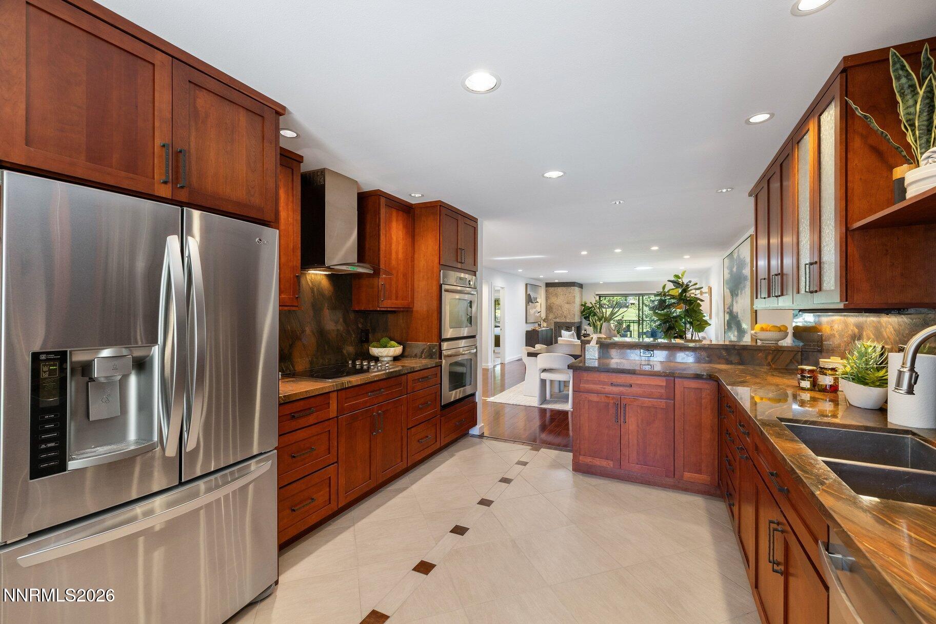 4881 Lakeridge Terrace
