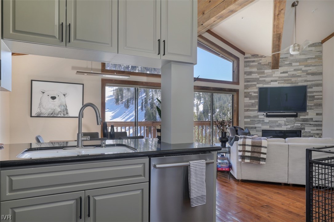 400 Fairview Boulevard 99