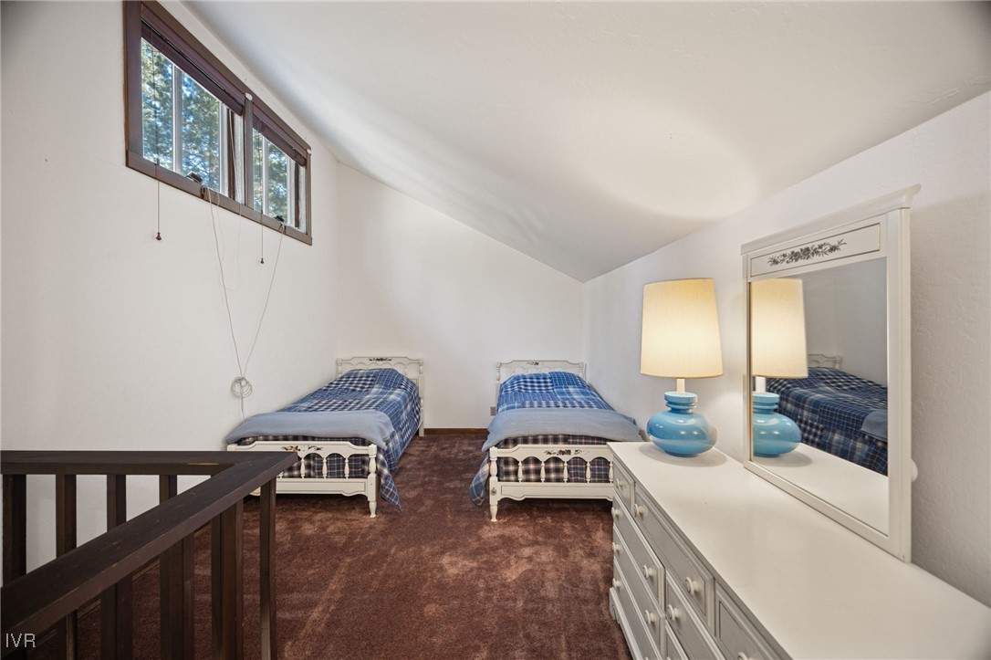 954 Fairway Boulevard 8