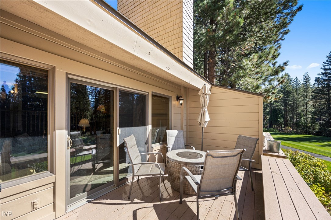 954 Fairway Boulevard 8