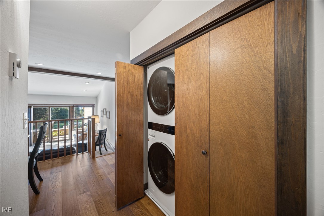 954 Fairway Boulevard 8