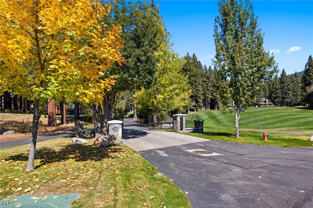 954 Fairway Boulevard 8