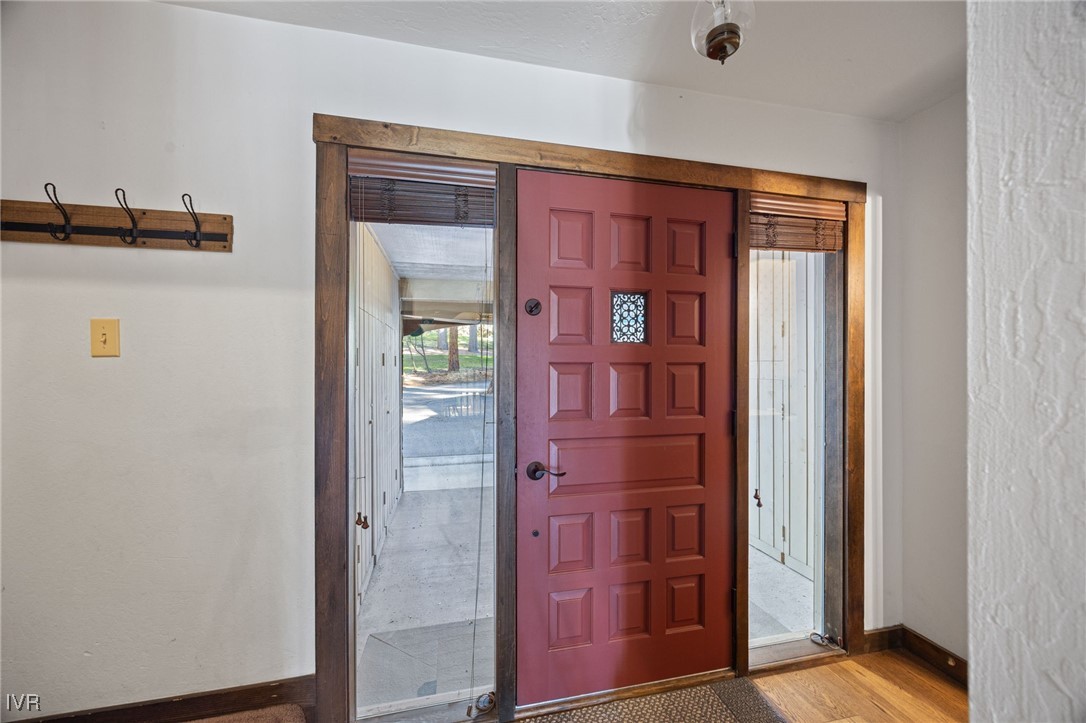 954 Fairway Boulevard 8